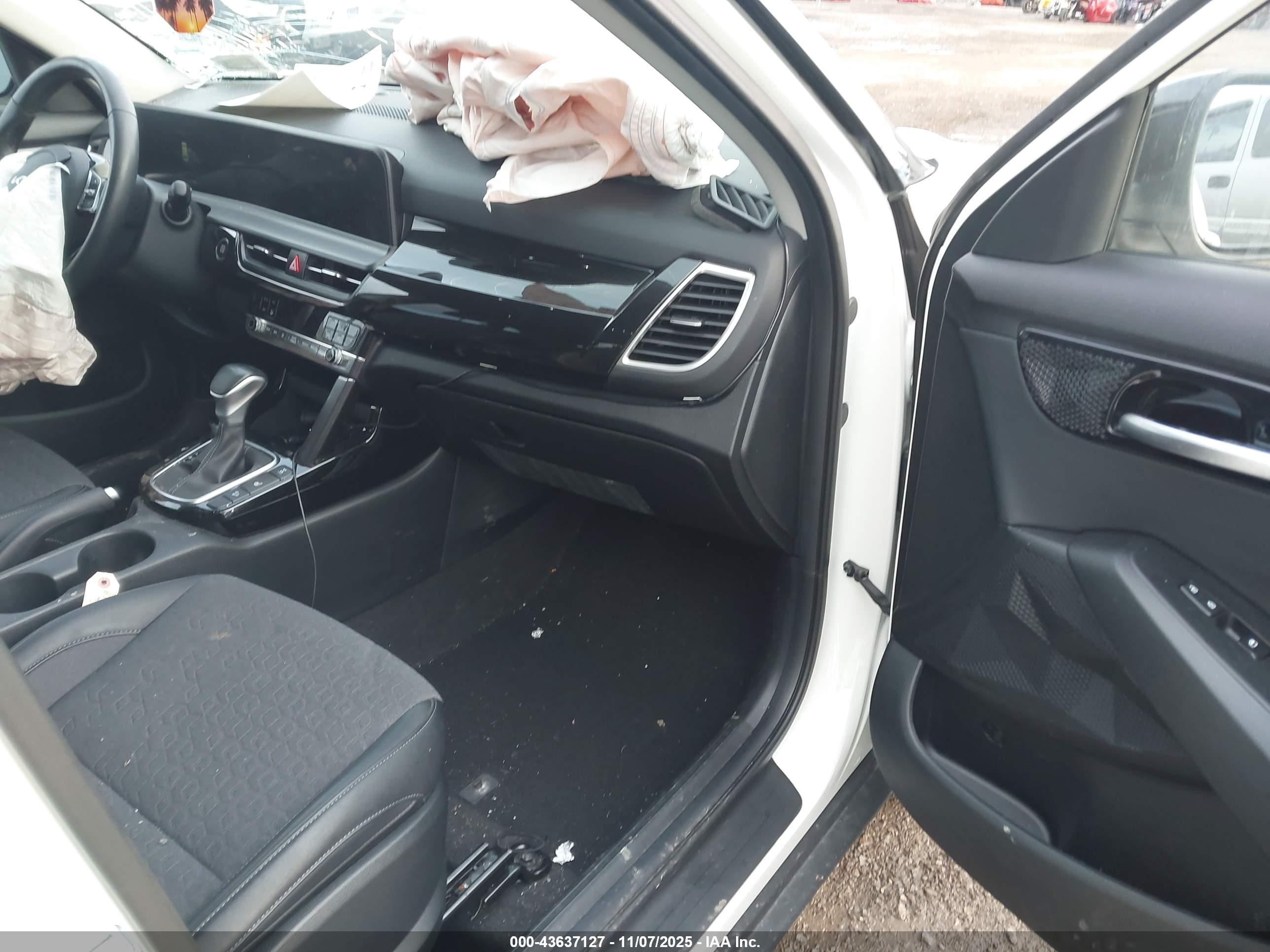 KIA SELTOS image 5