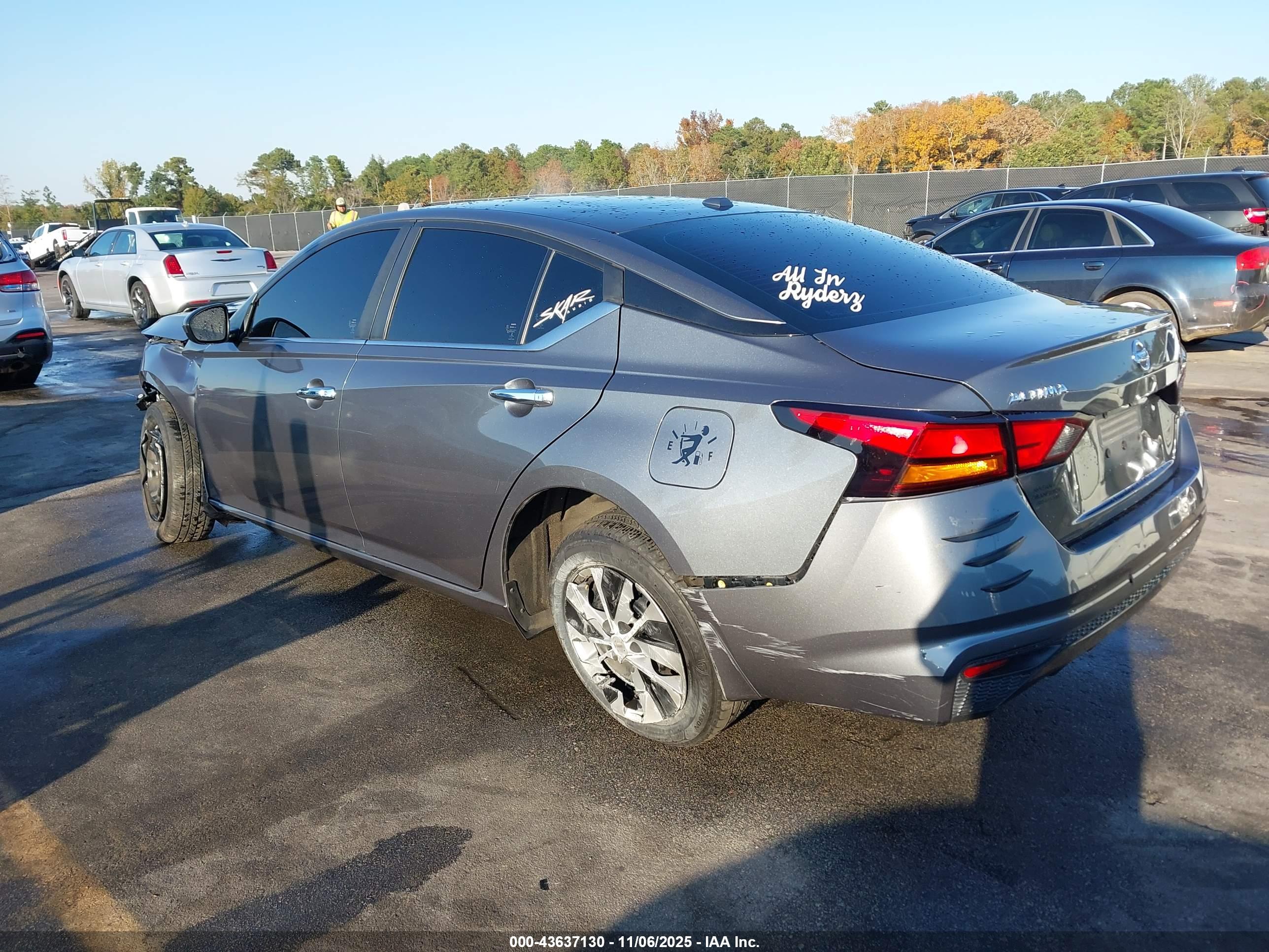 NISSAN ALTIMA image 3