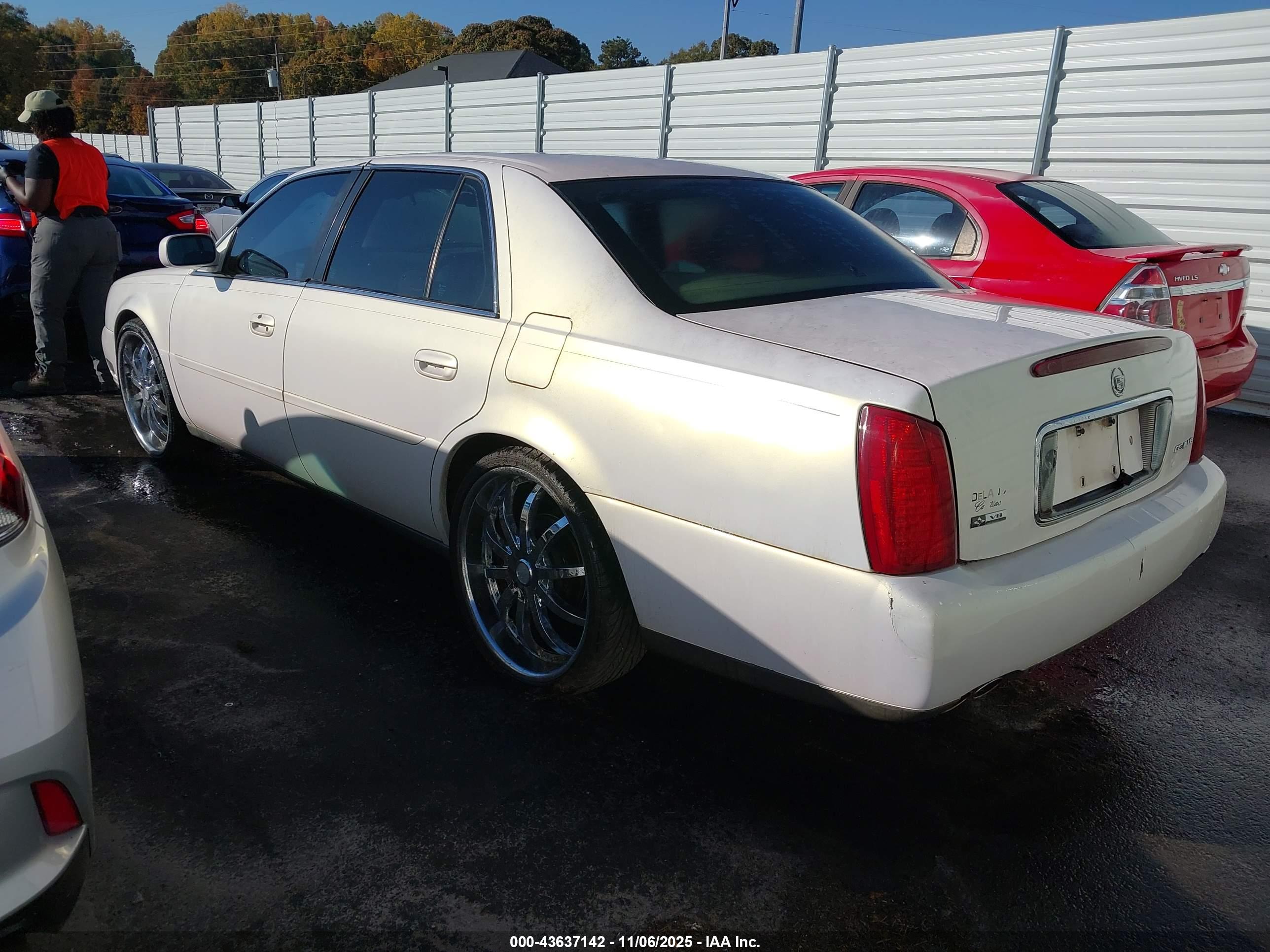 CADILLAC DEVILLE image 3