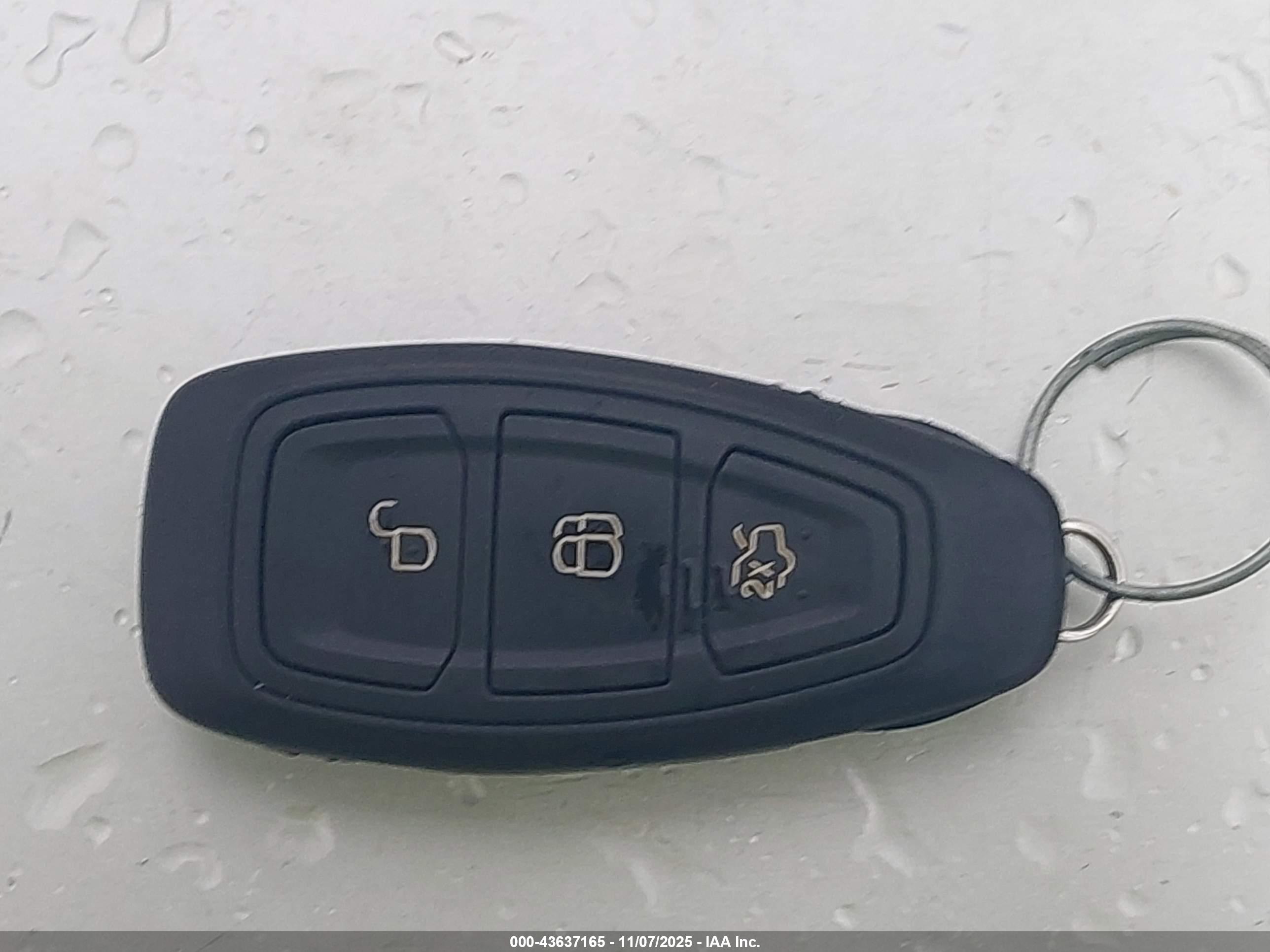 FORD FOCUS image 11