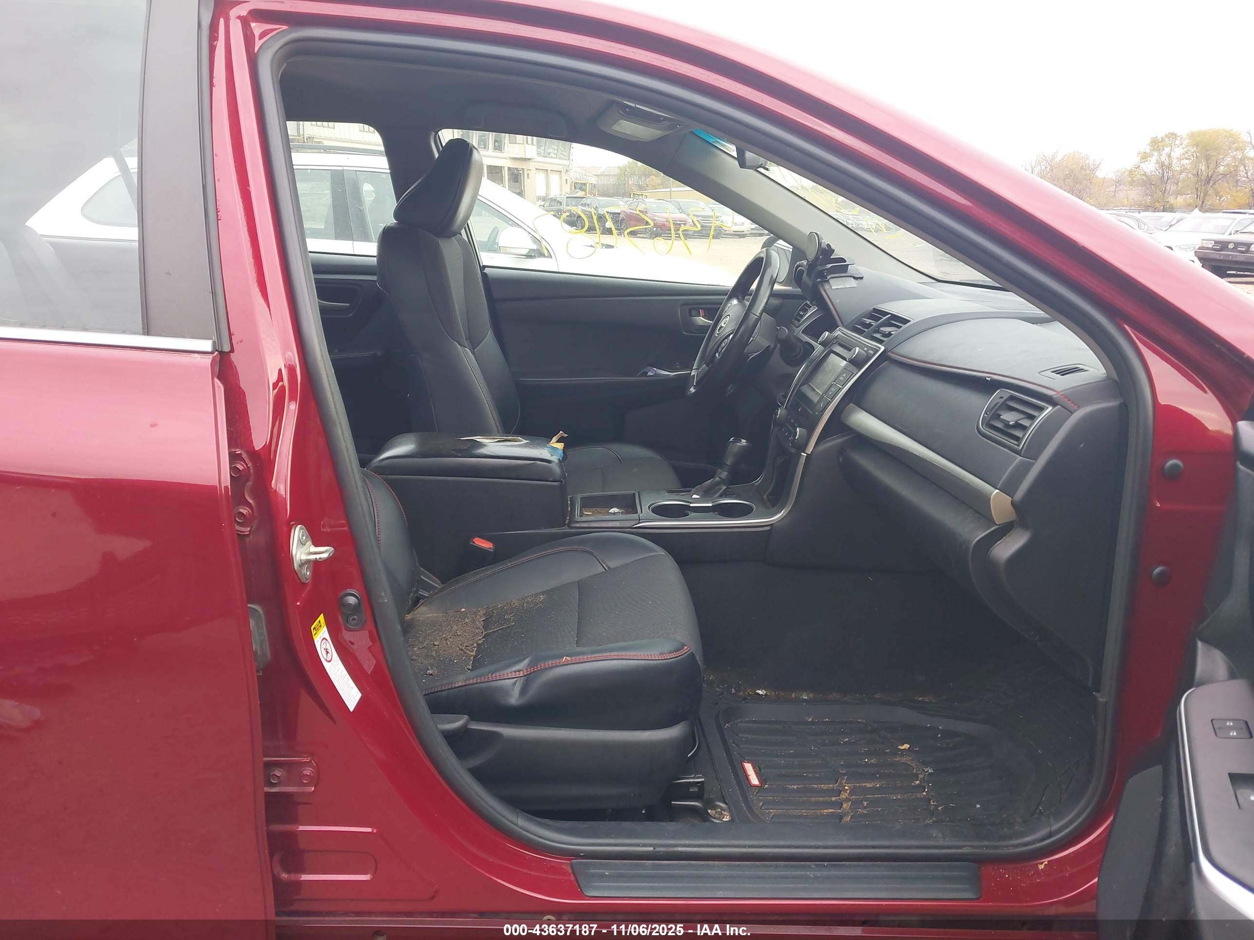 TOYOTA CAMRY image 5
