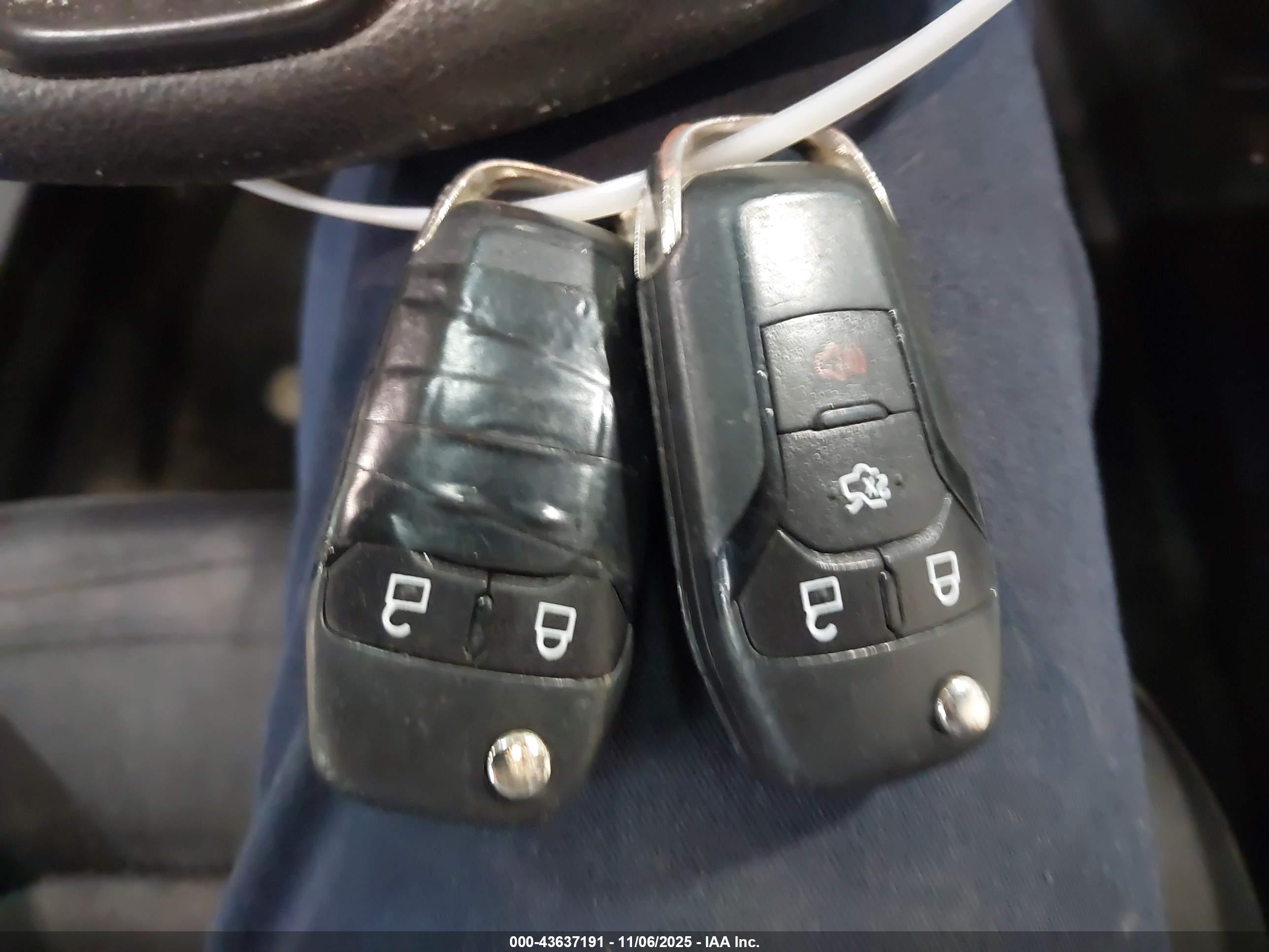 FORD FUSION image 11