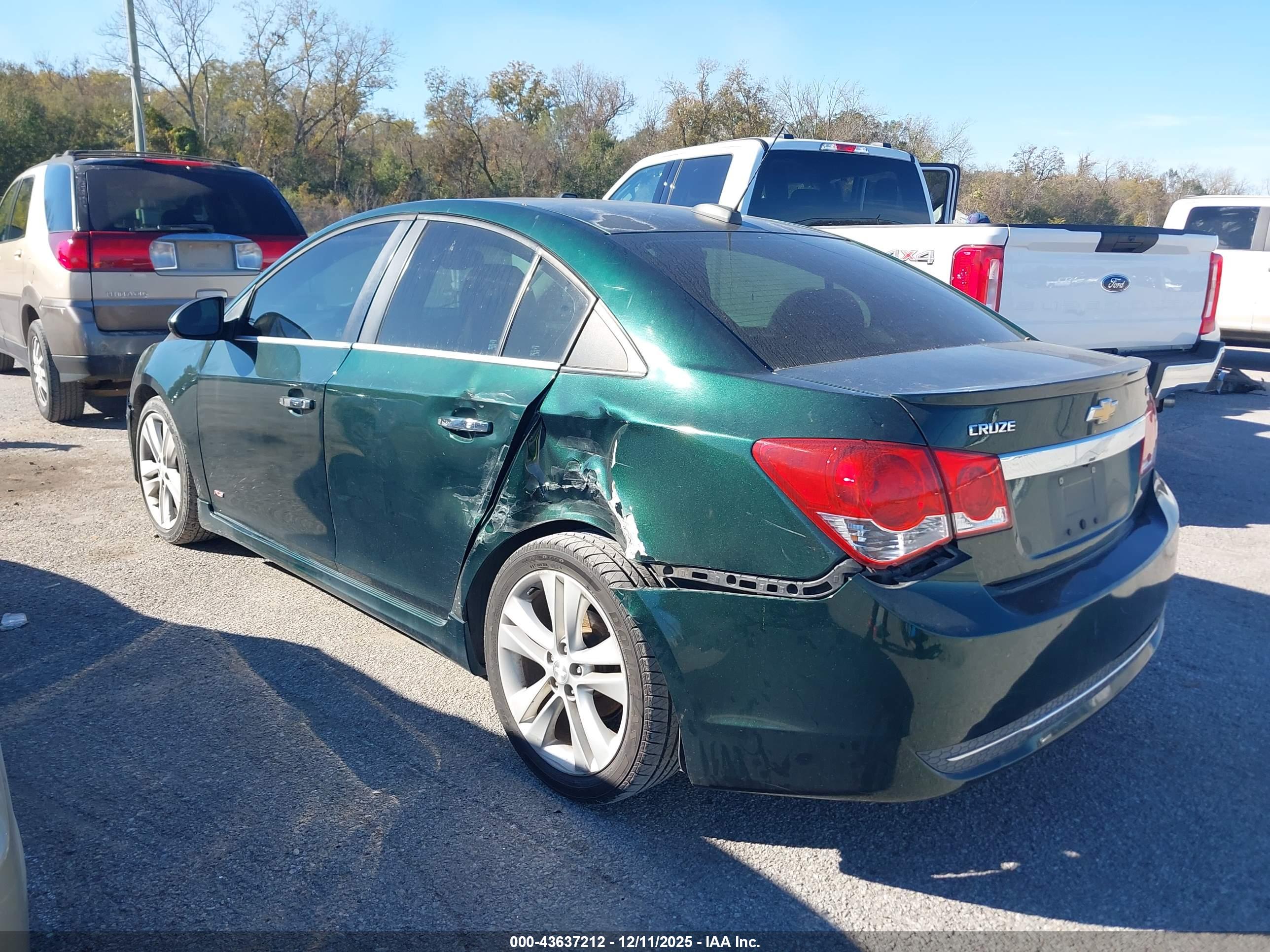 CHEVROLET CRUZE image 3