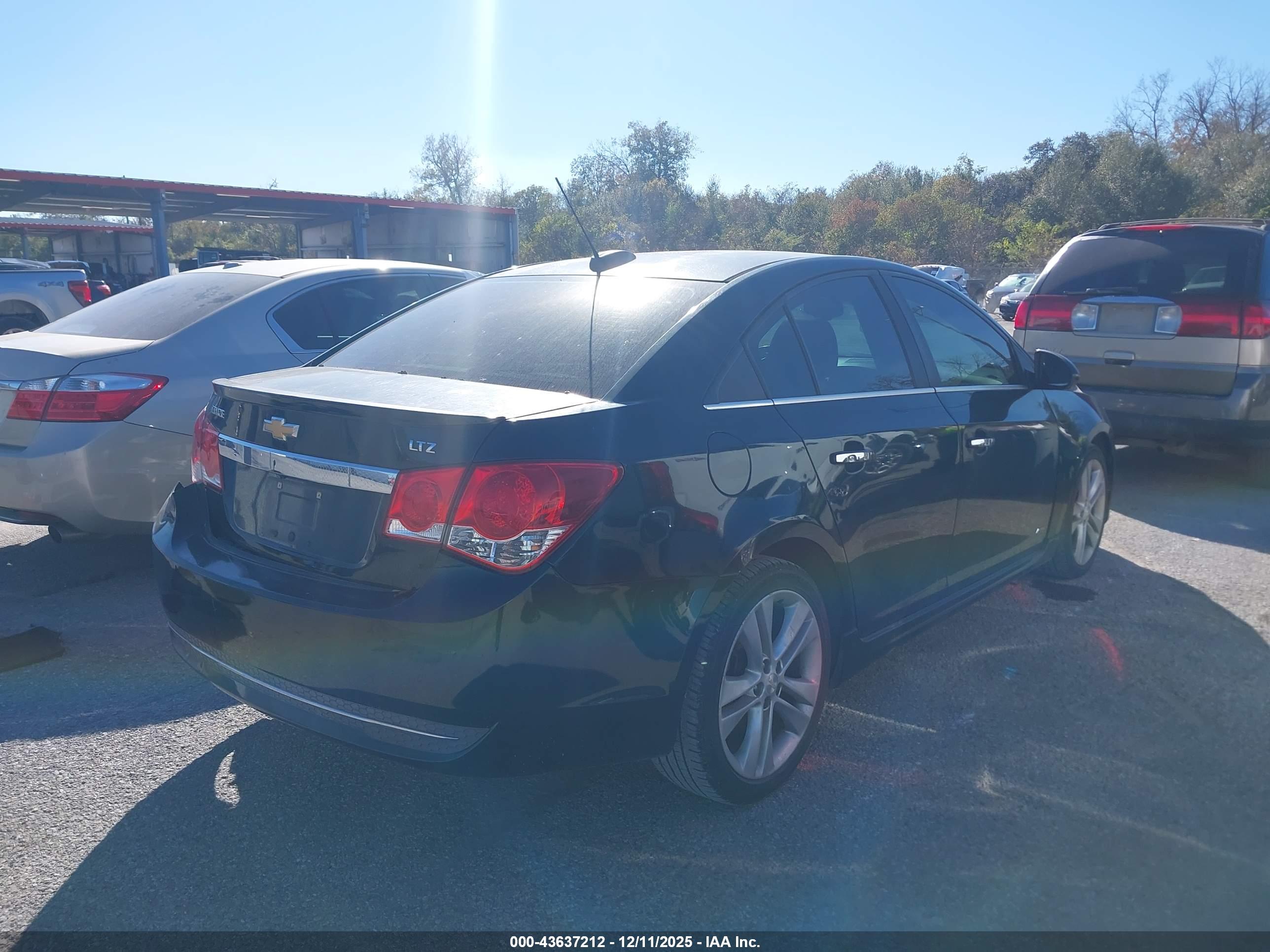 CHEVROLET CRUZE image 4