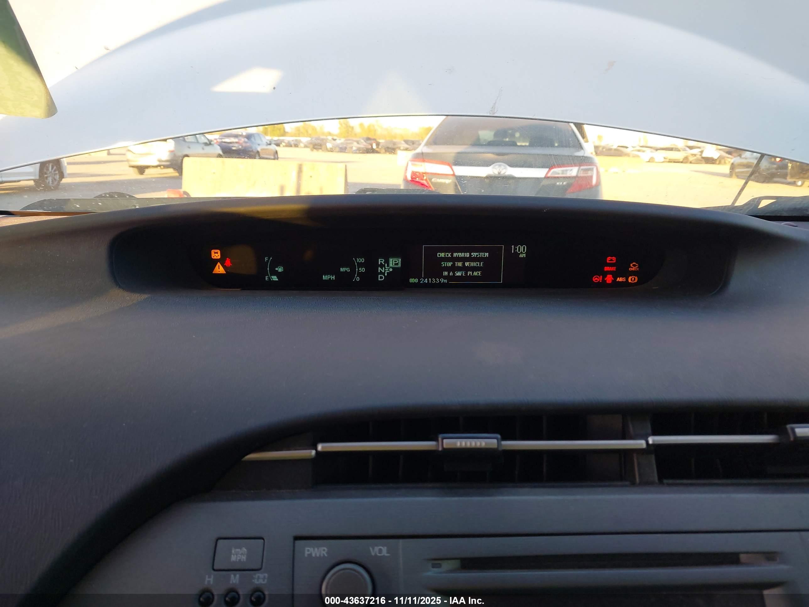 TOYOTA PRIUS image 7