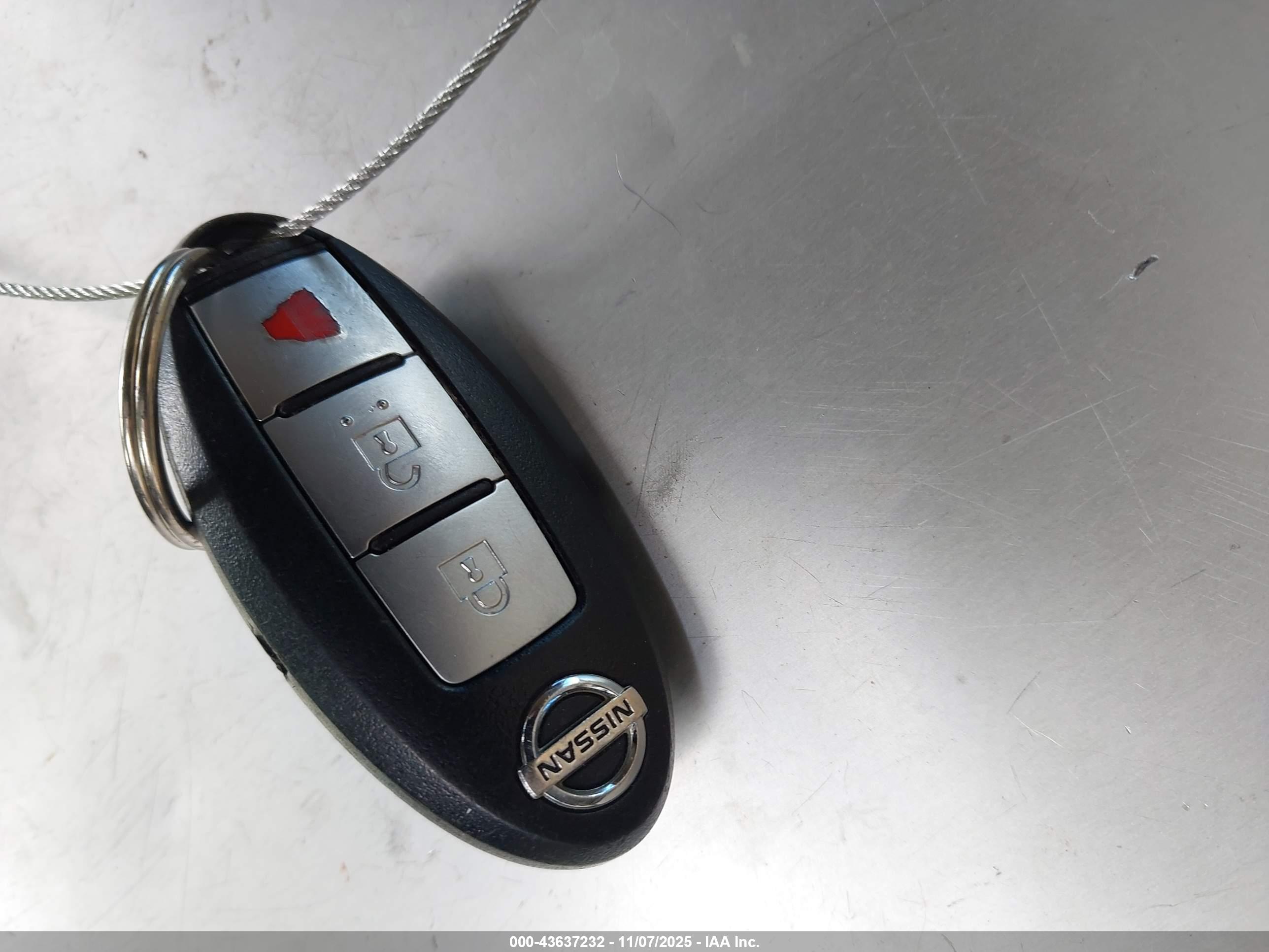 NISSAN MURANO image 11