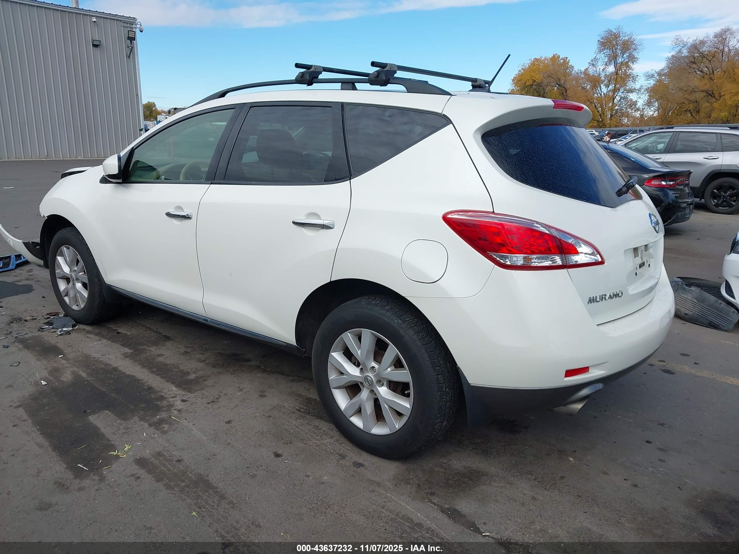 NISSAN MURANO image 3