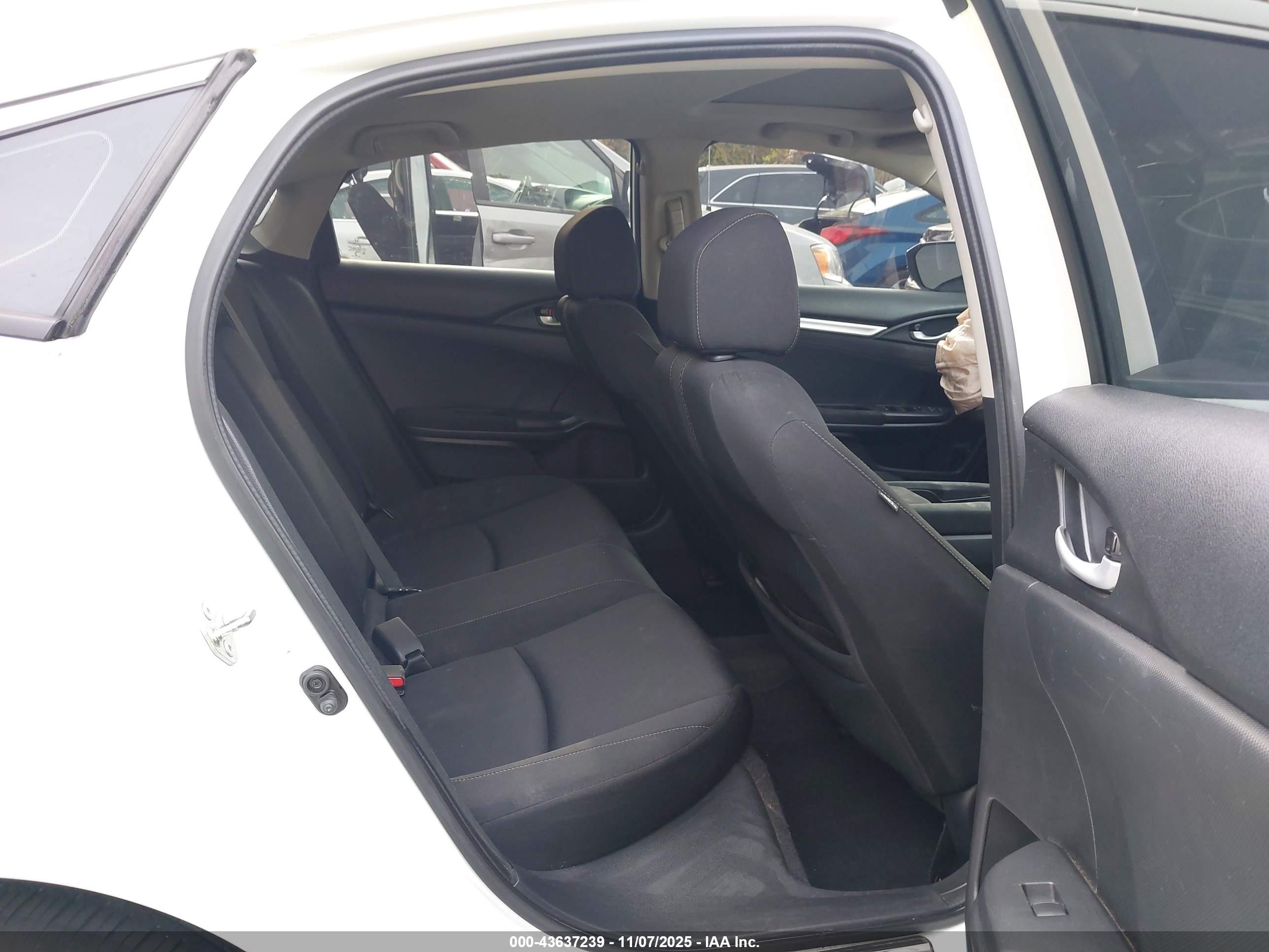 HONDA CIVIC image 8