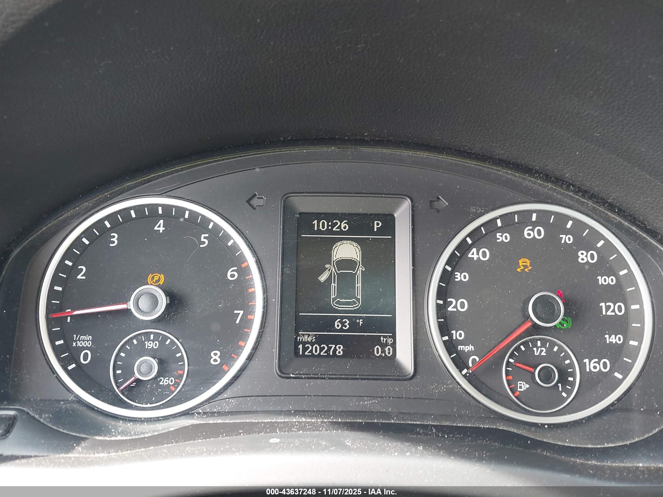 VOLKSWAGEN TIGUAN image 7