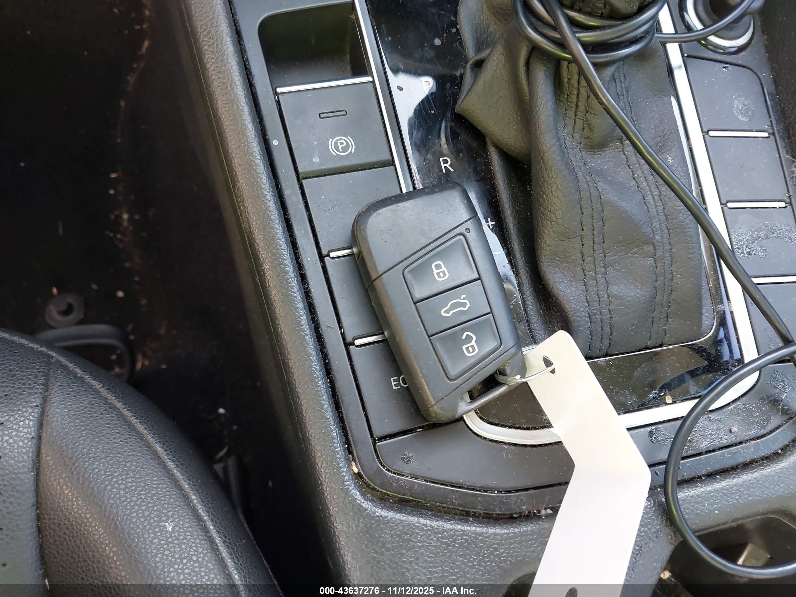 VOLKSWAGEN JETTA image 11