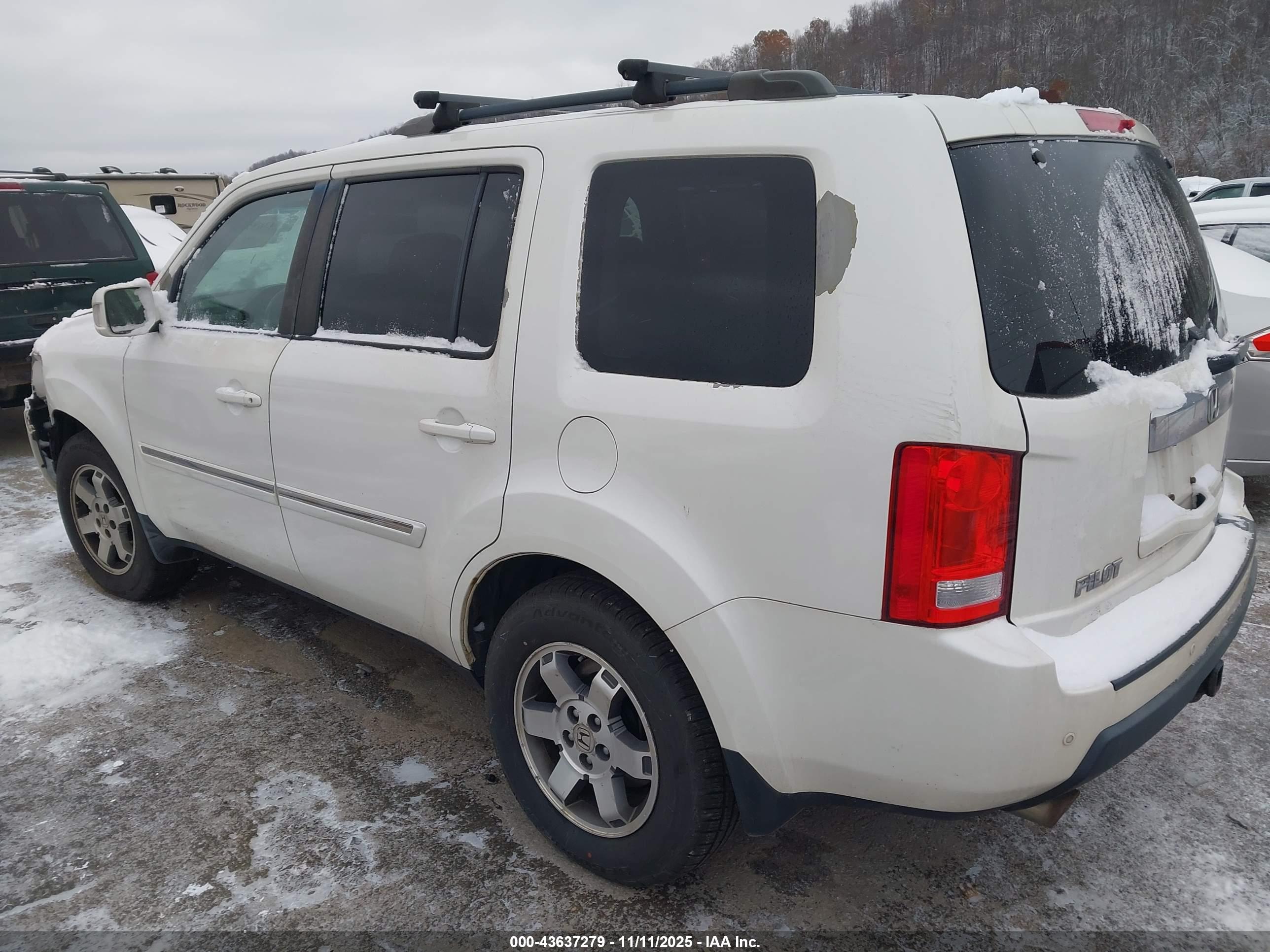 HONDA PILOT image 3