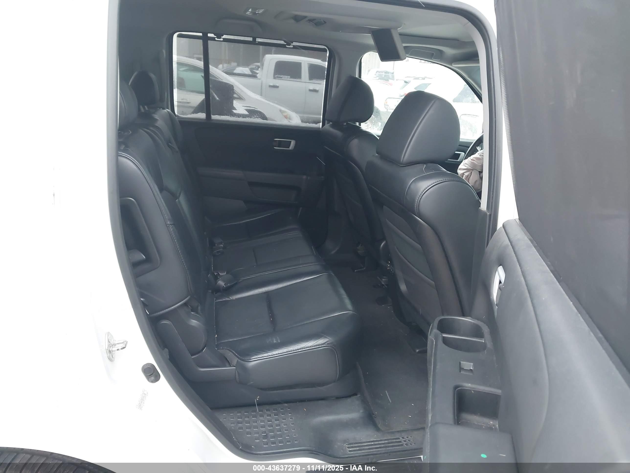 HONDA PILOT image 8