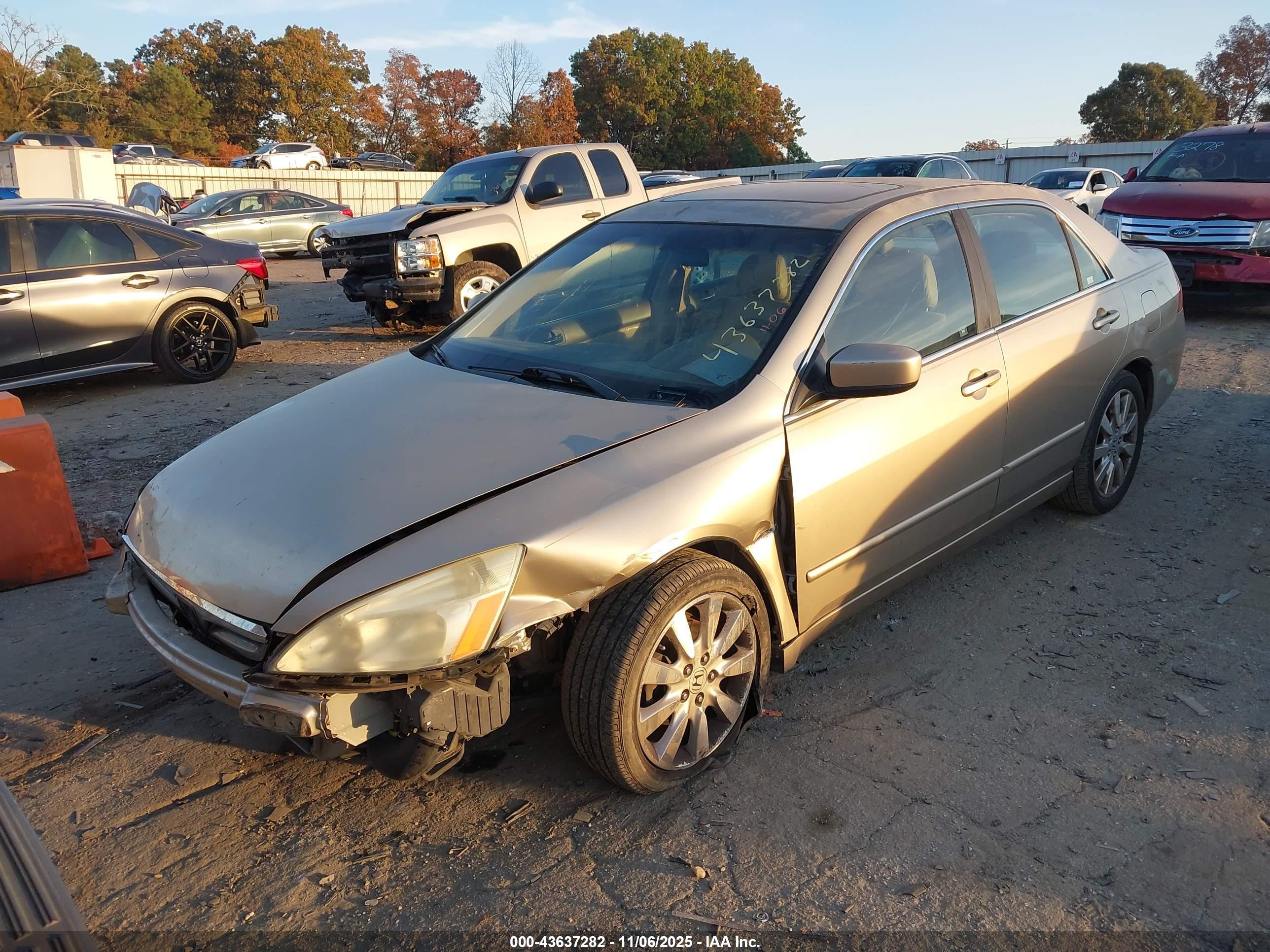 HONDA ACCORD image 2