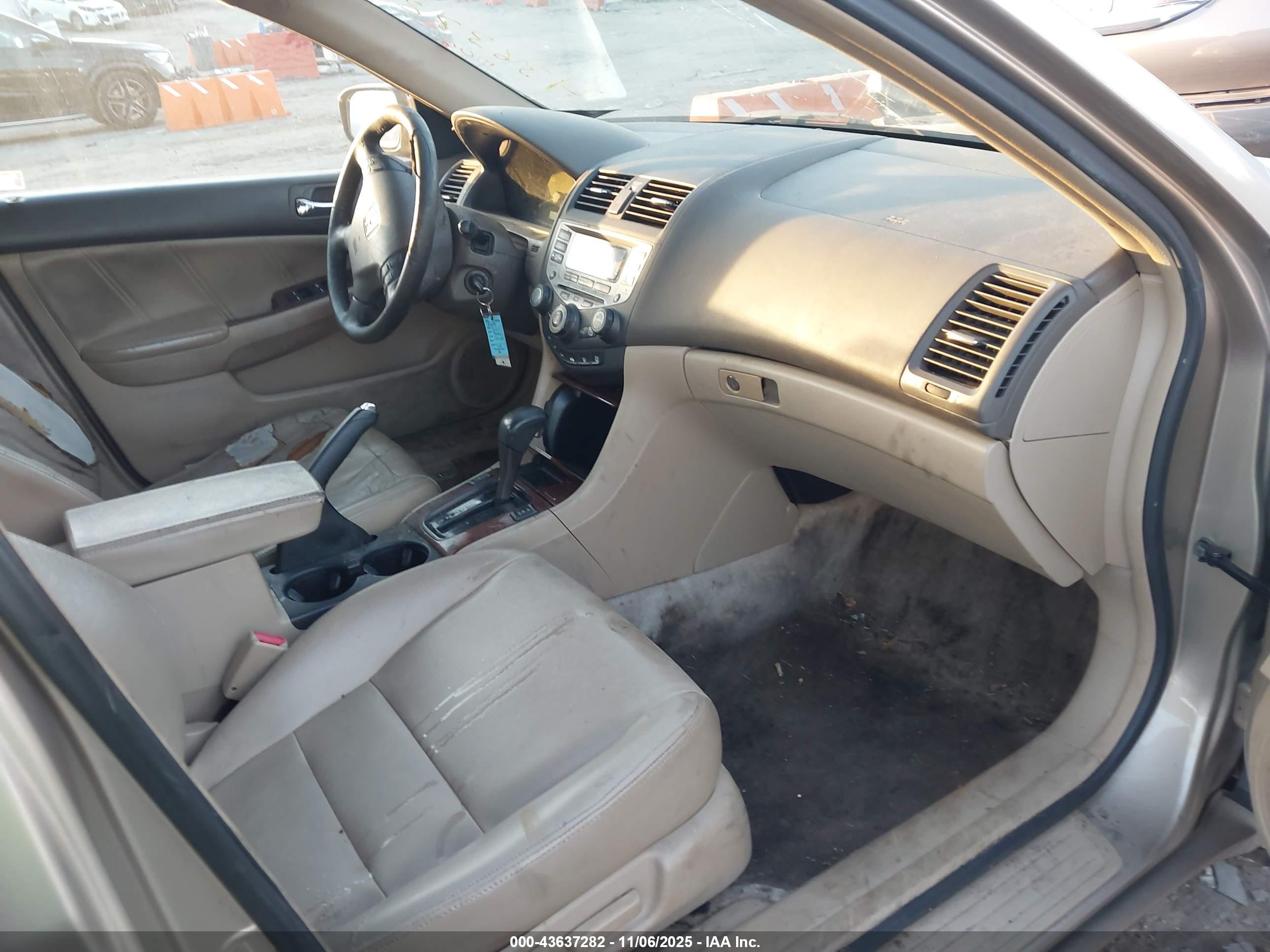HONDA ACCORD image 5