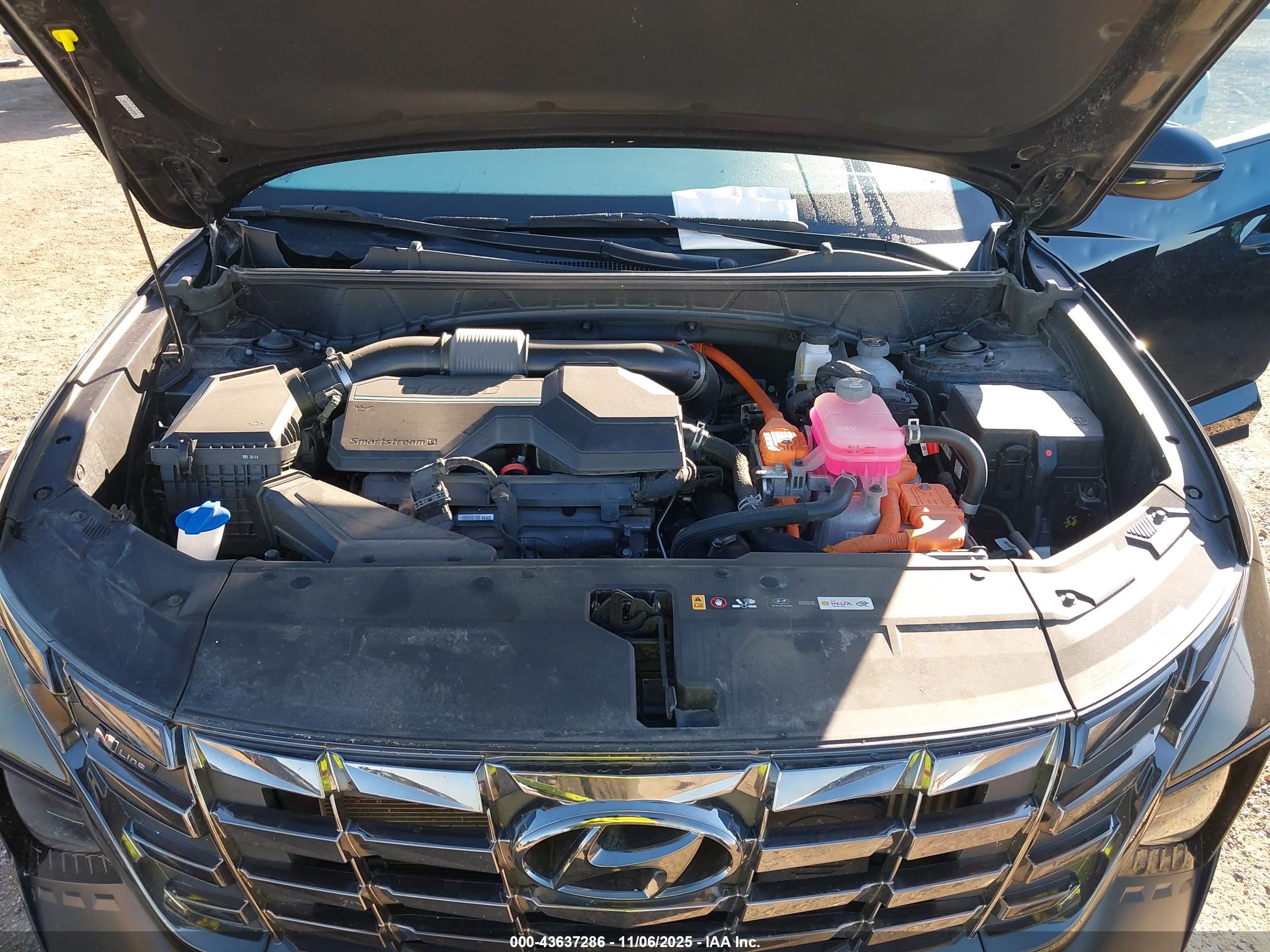 HYUNDAI TUCSON image 10