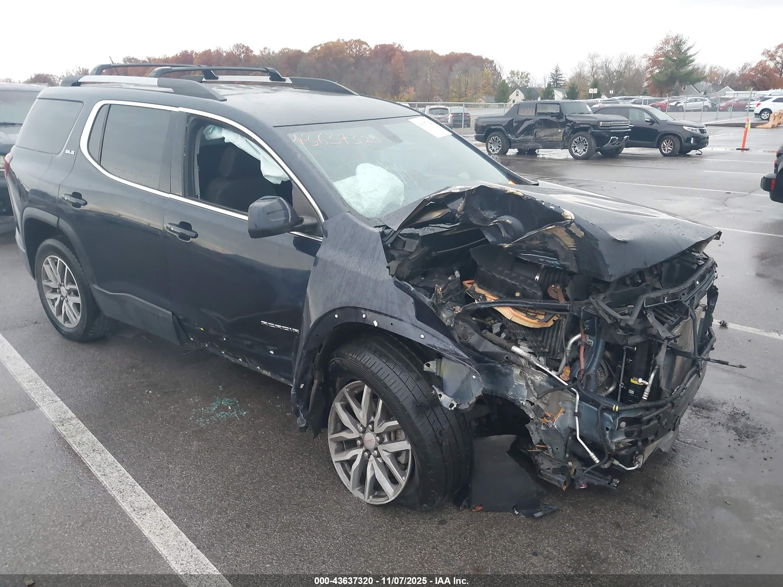 GMC ACADIA image 6