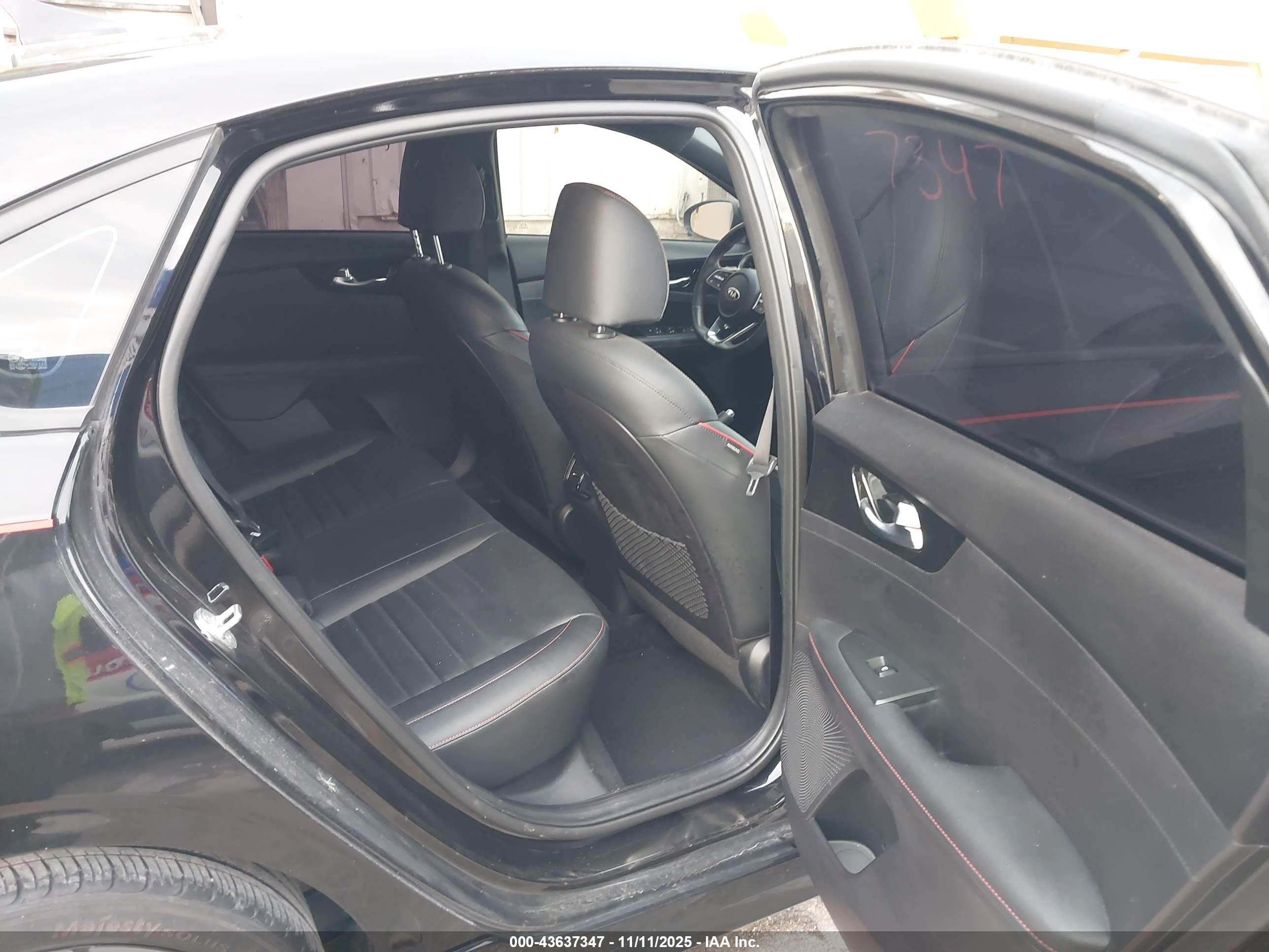 KIA FORTE image 8