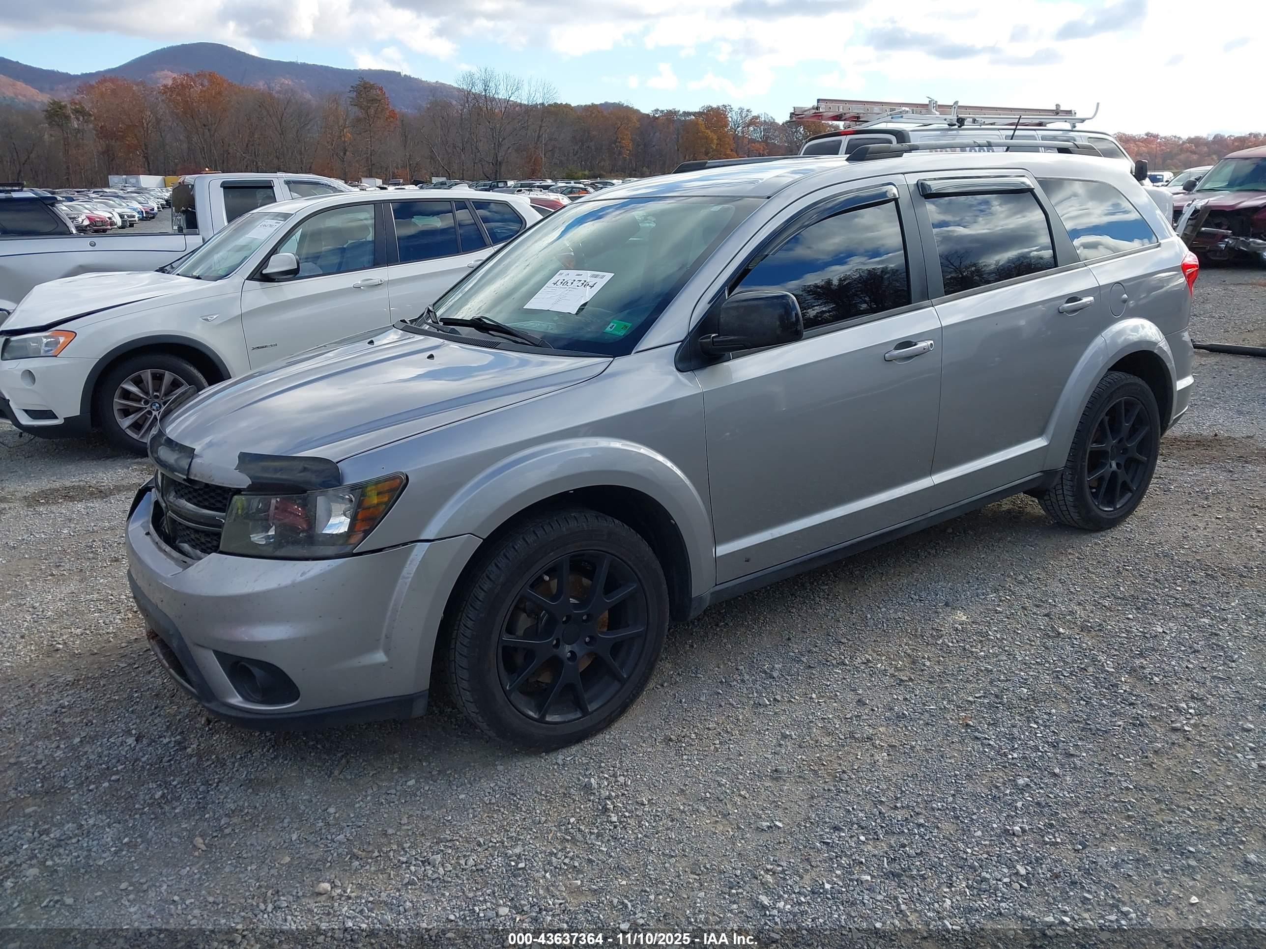 DODGE JOURNEY image 2