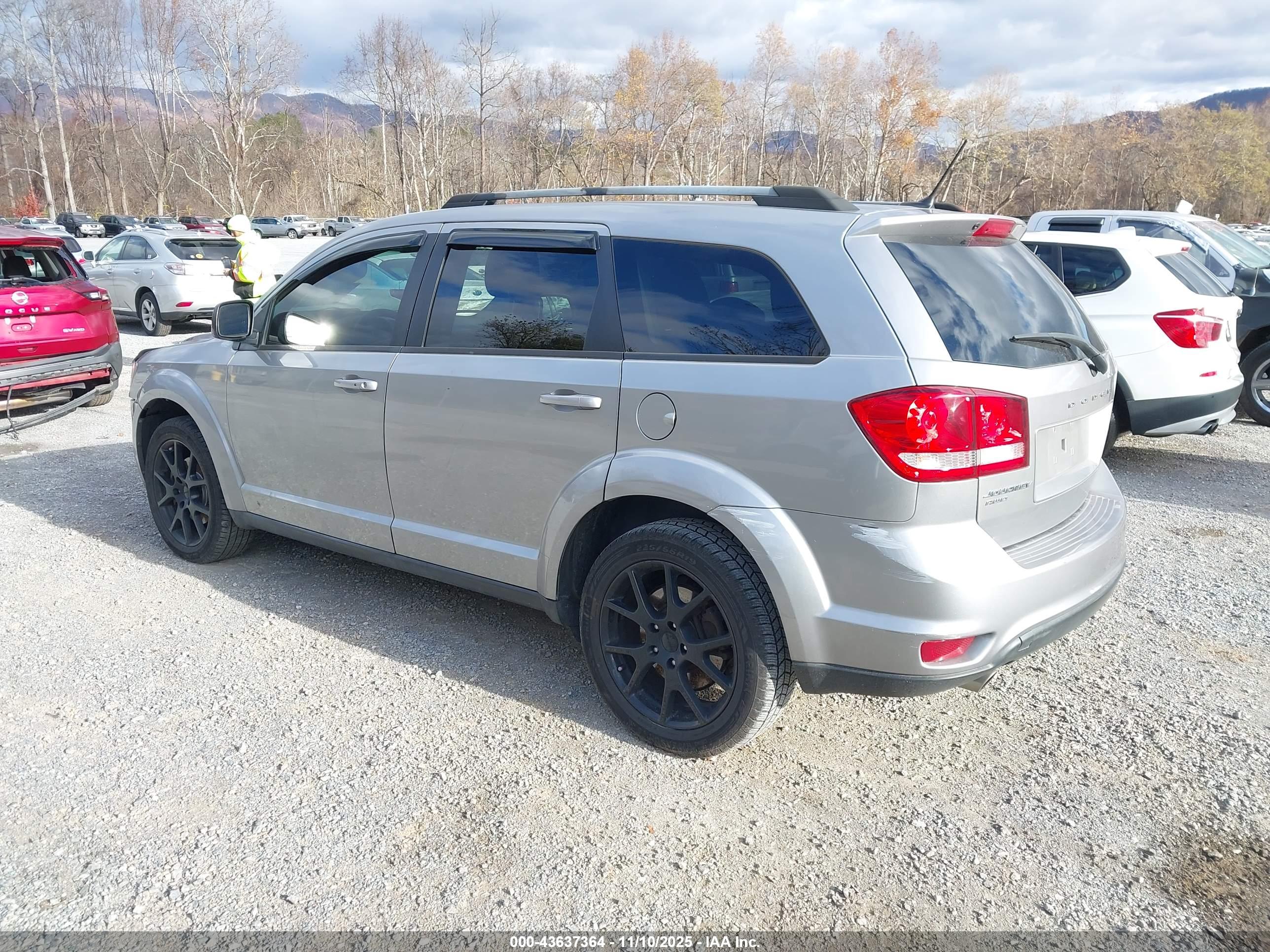 DODGE JOURNEY image 3