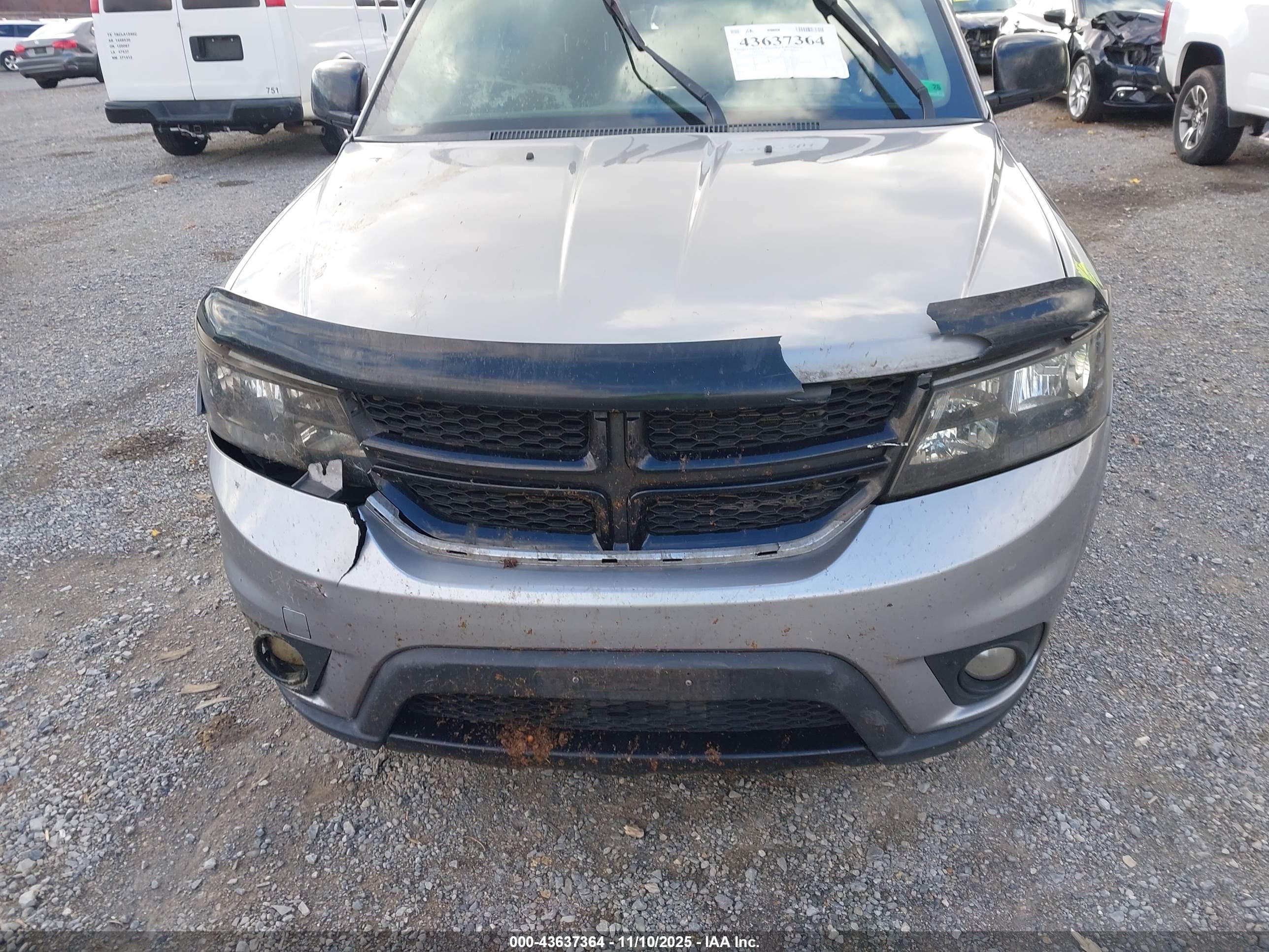 DODGE JOURNEY image 6