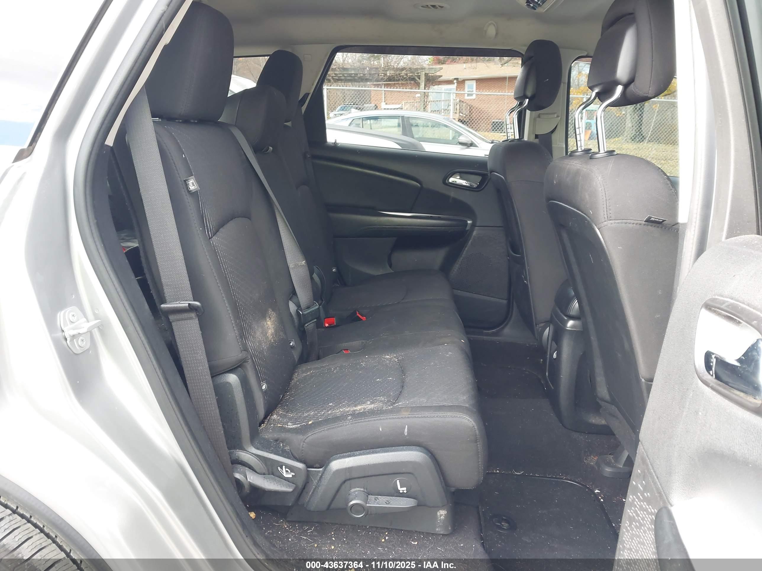 DODGE JOURNEY image 8