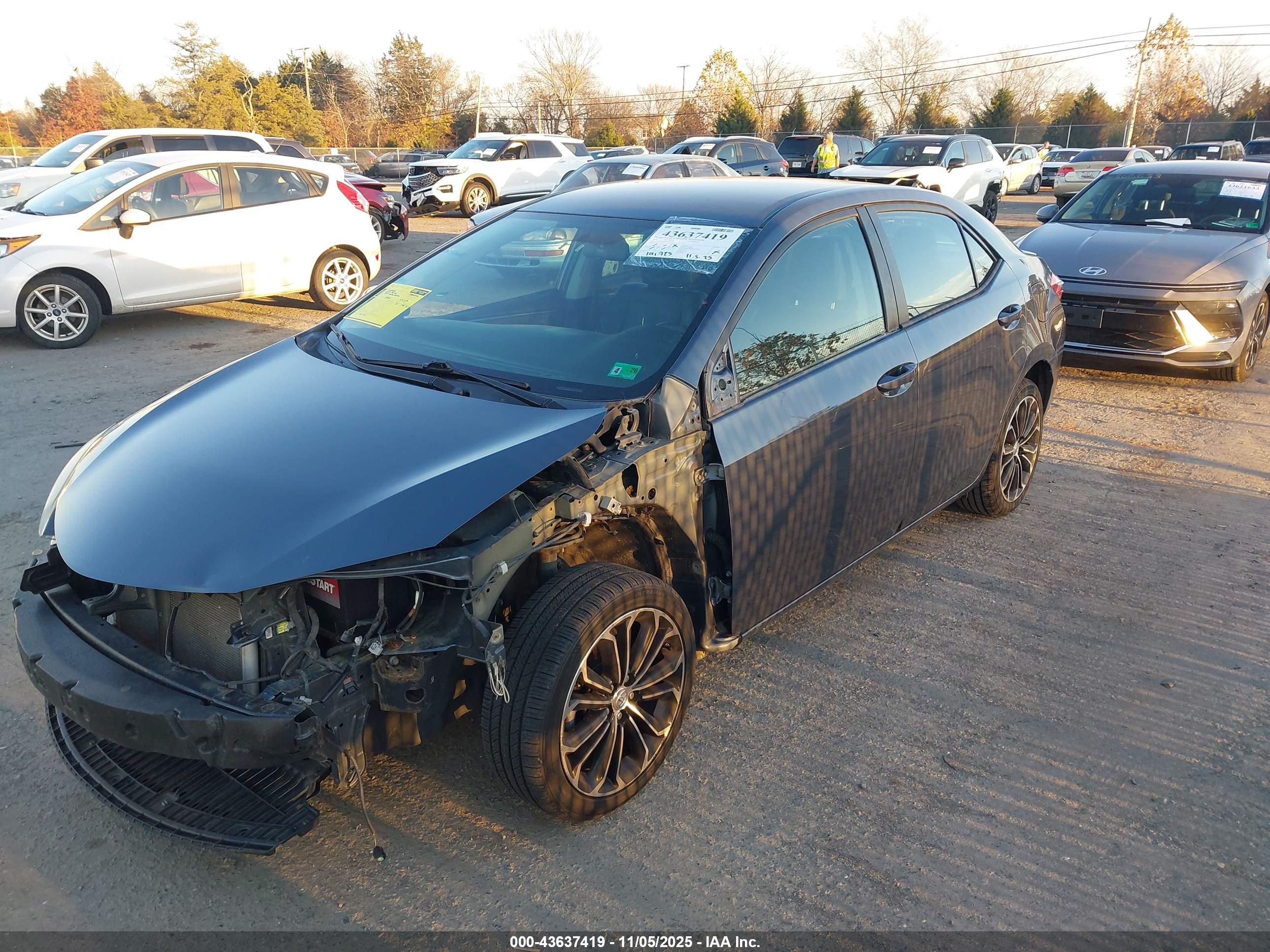 TOYOTA COROLLA image 2