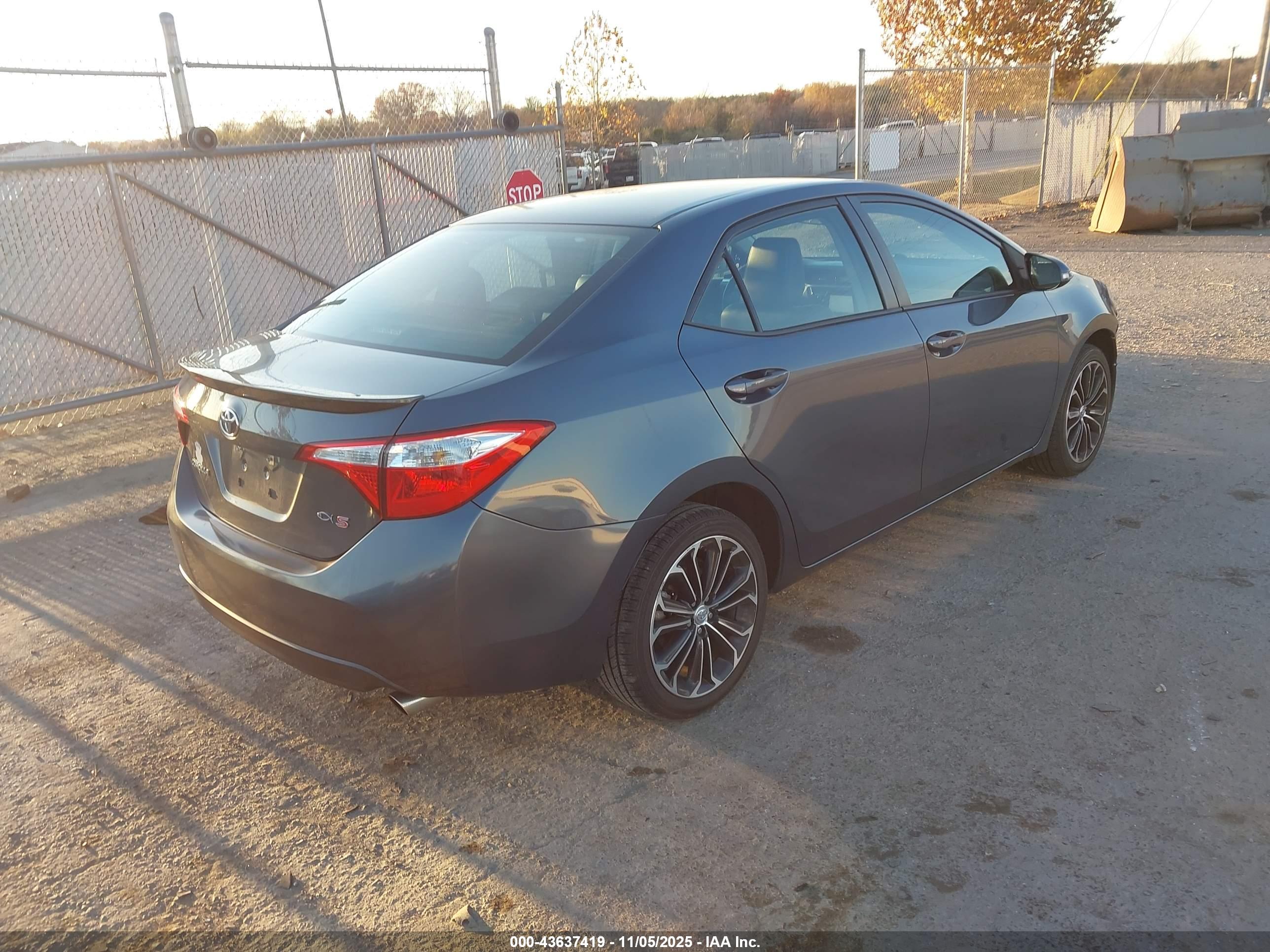 TOYOTA COROLLA image 4