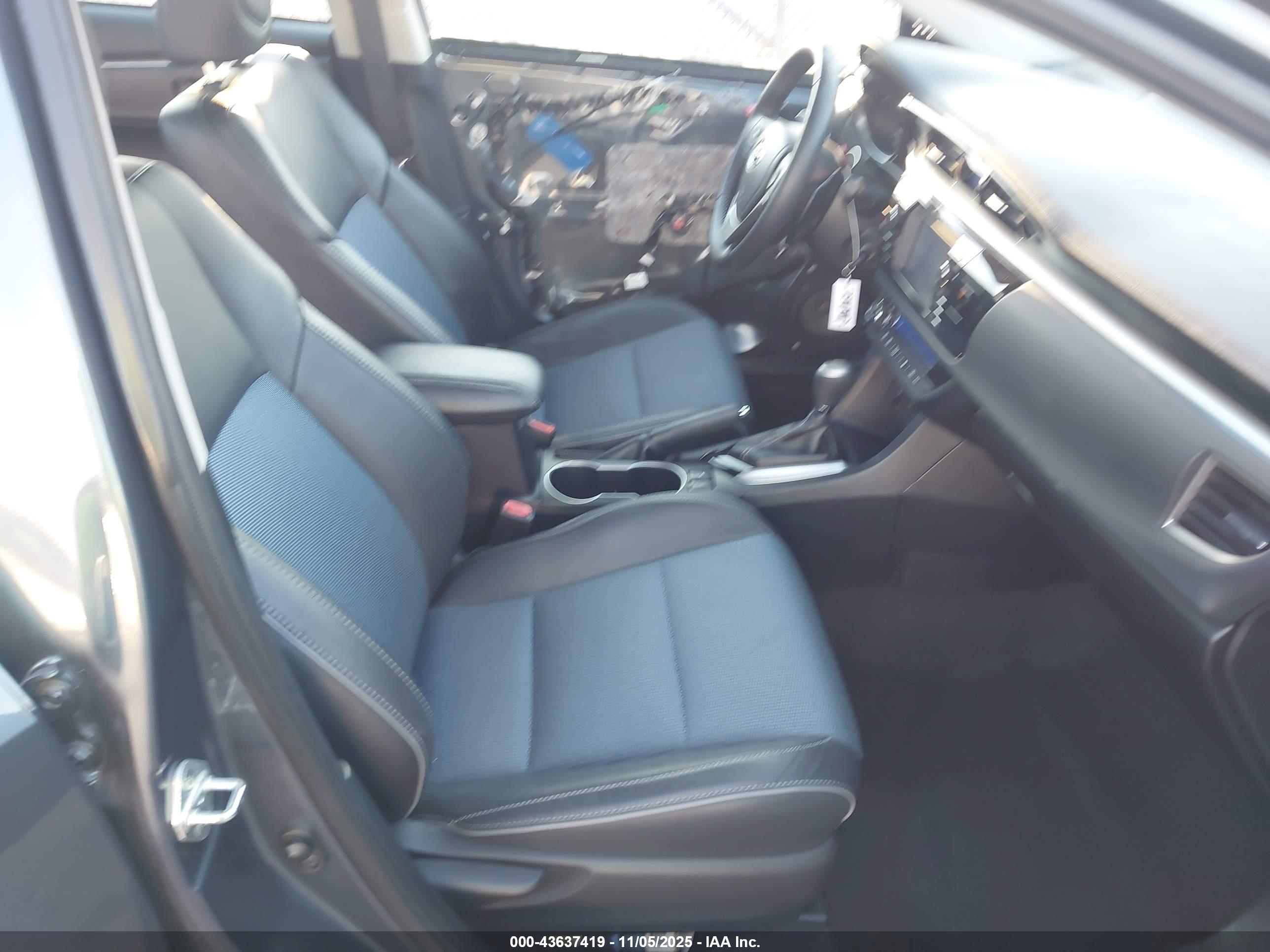 TOYOTA COROLLA image 5