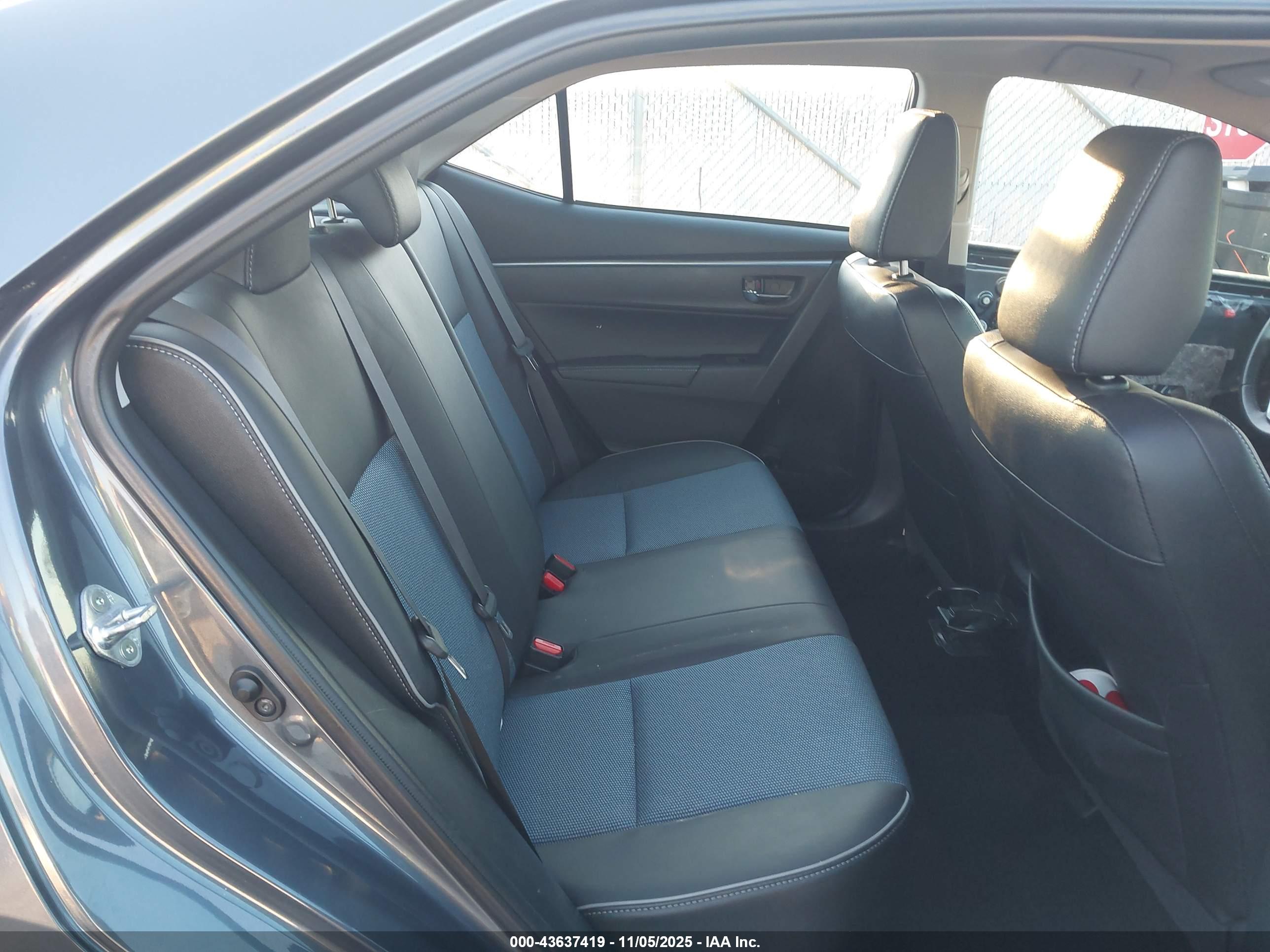 TOYOTA COROLLA image 8