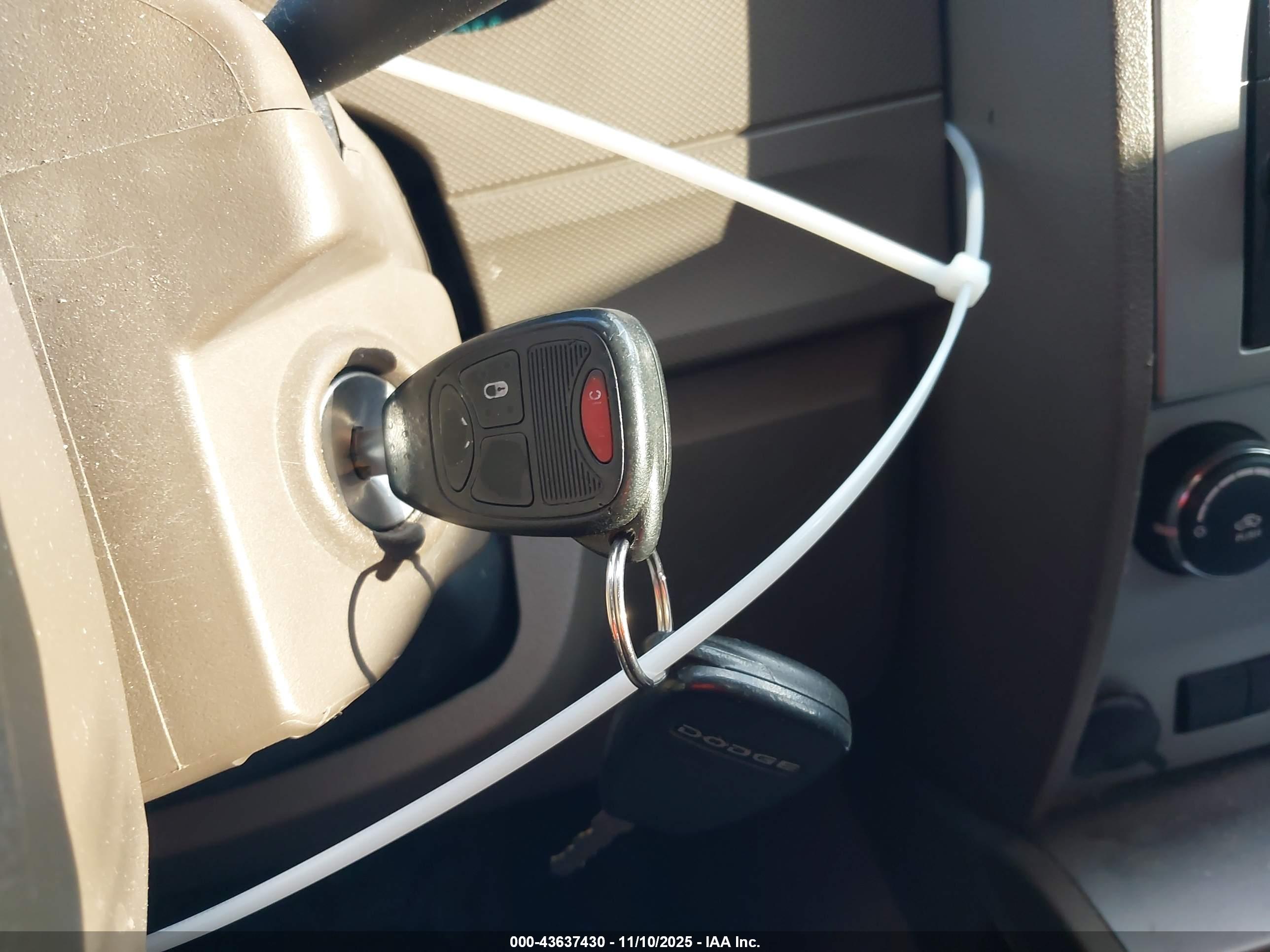 DODGE NITRO image 11
