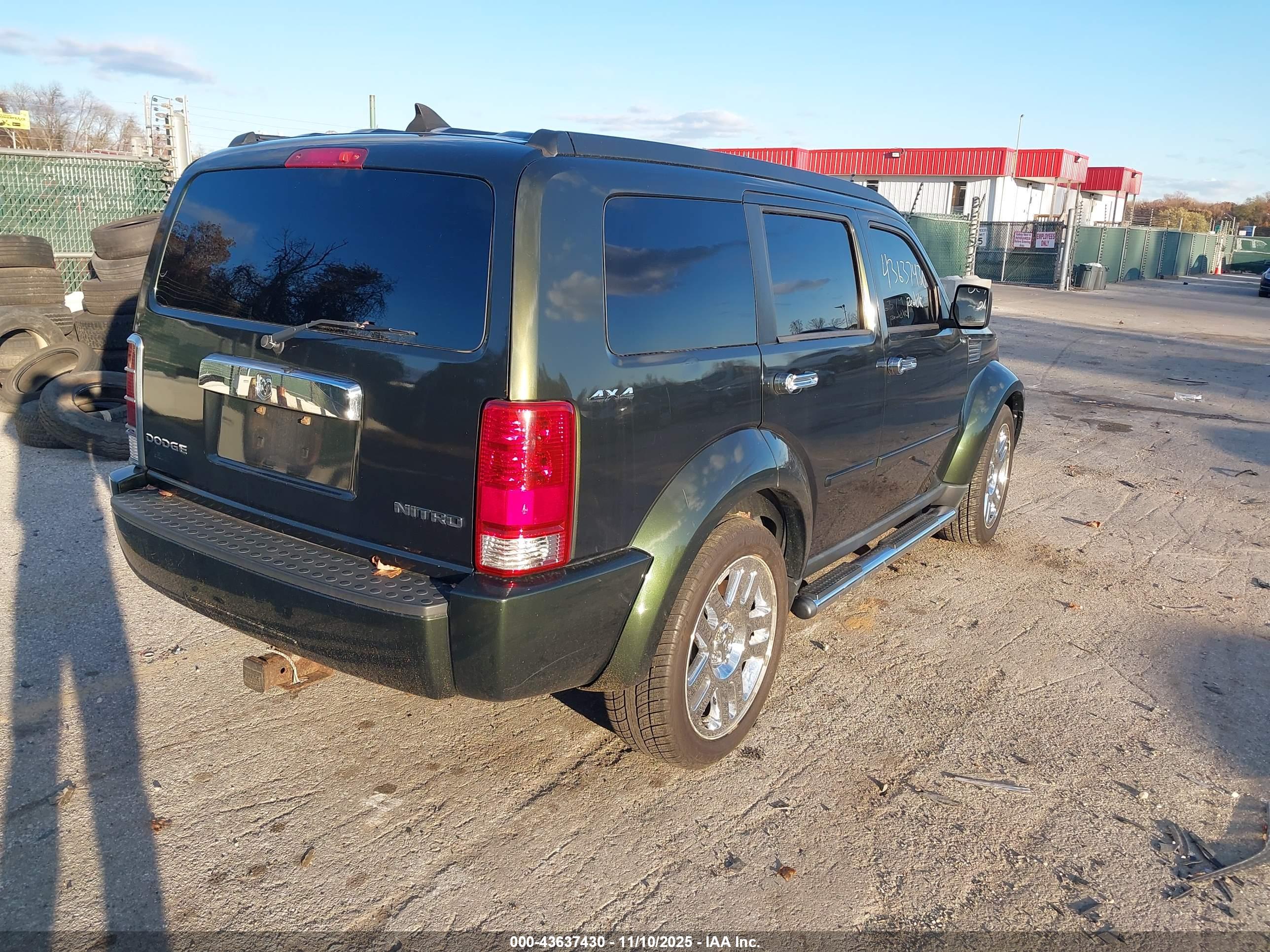 DODGE NITRO image 4