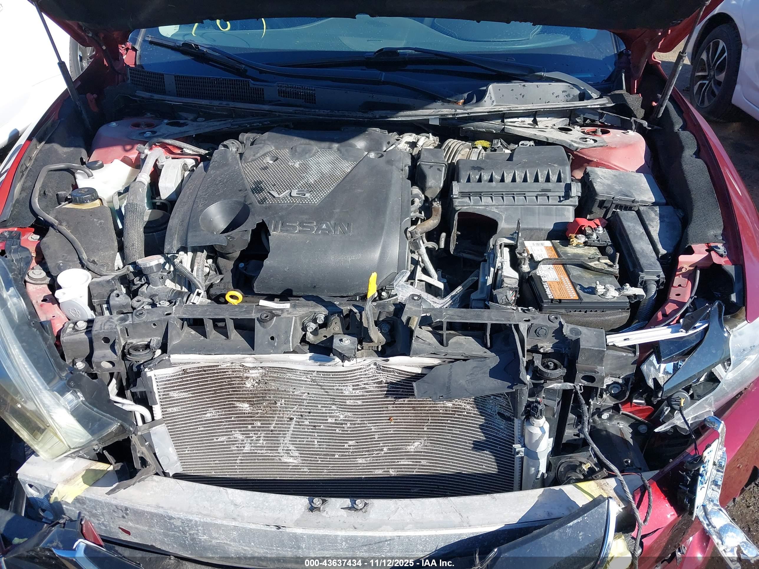 NISSAN MAXIMA image 10