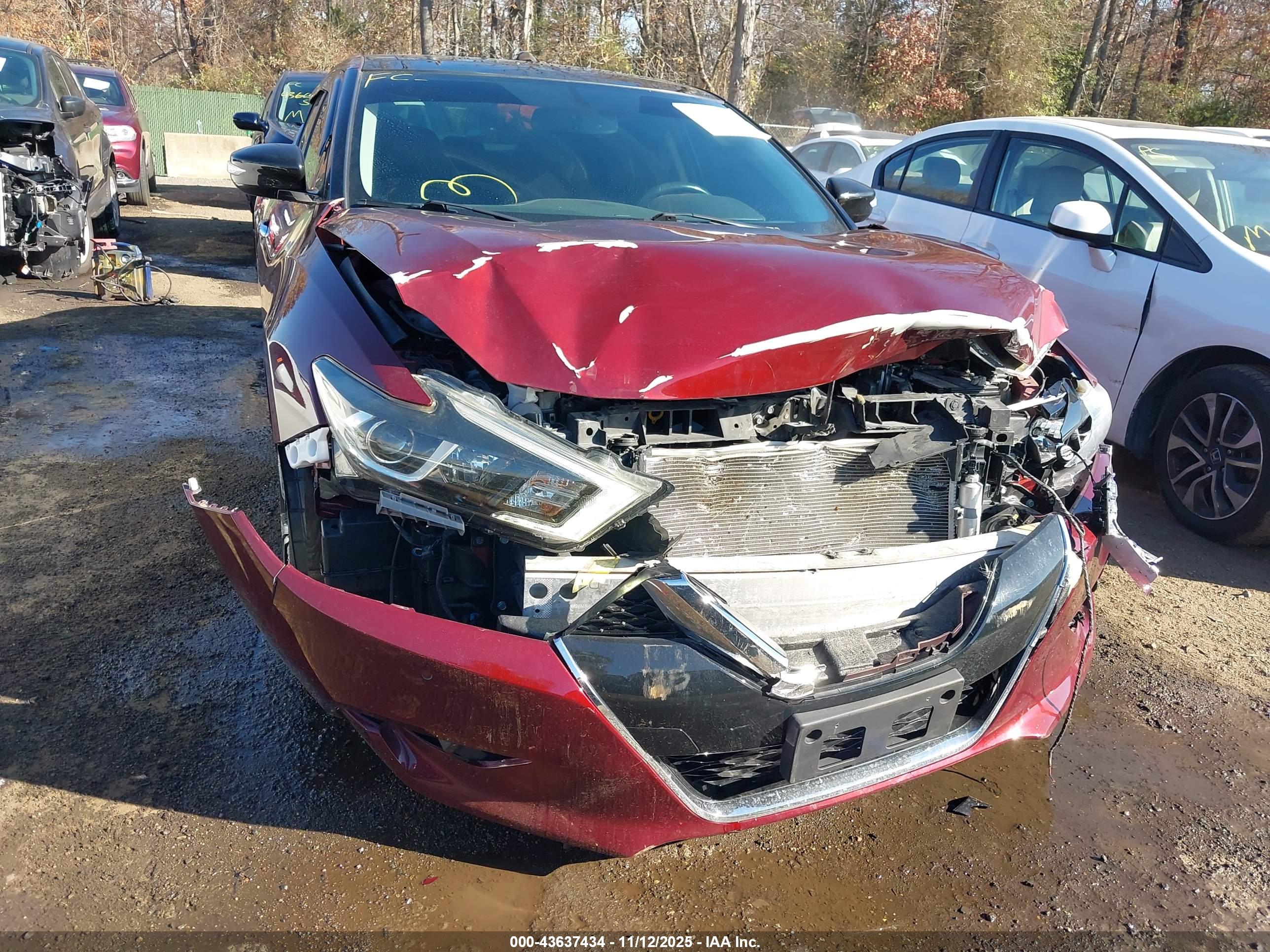 NISSAN MAXIMA image 6
