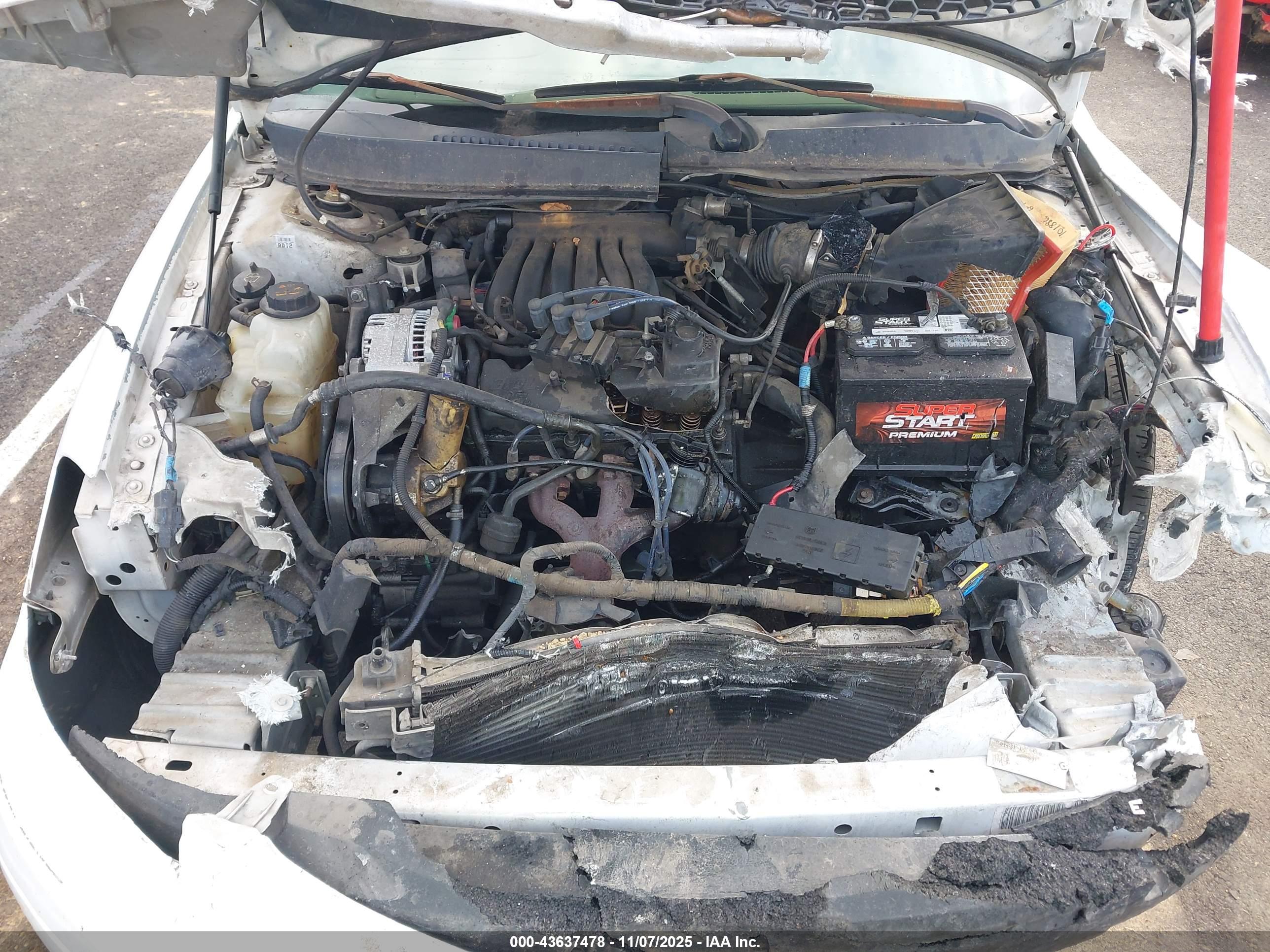 FORD TAURUS image 10
