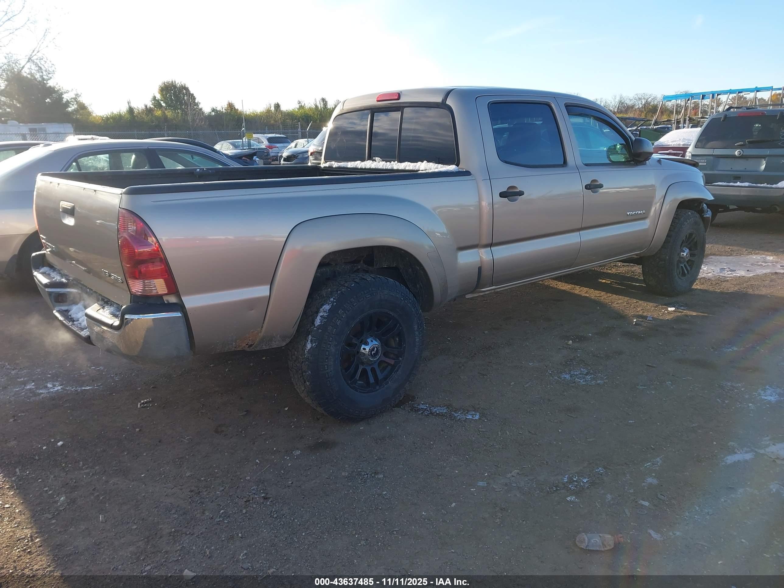 TOYOTA TACOMA image 4
