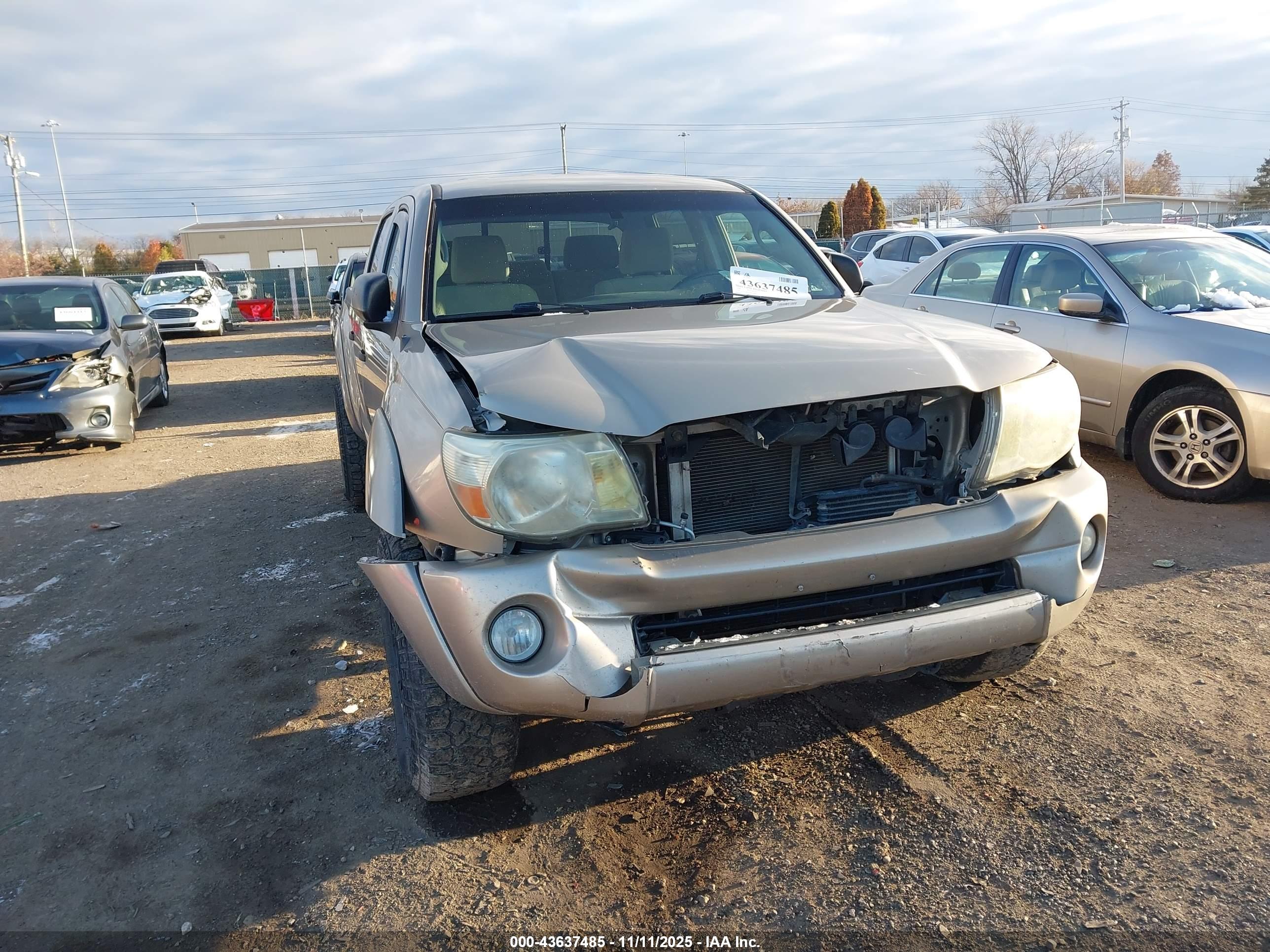 TOYOTA TACOMA image 6