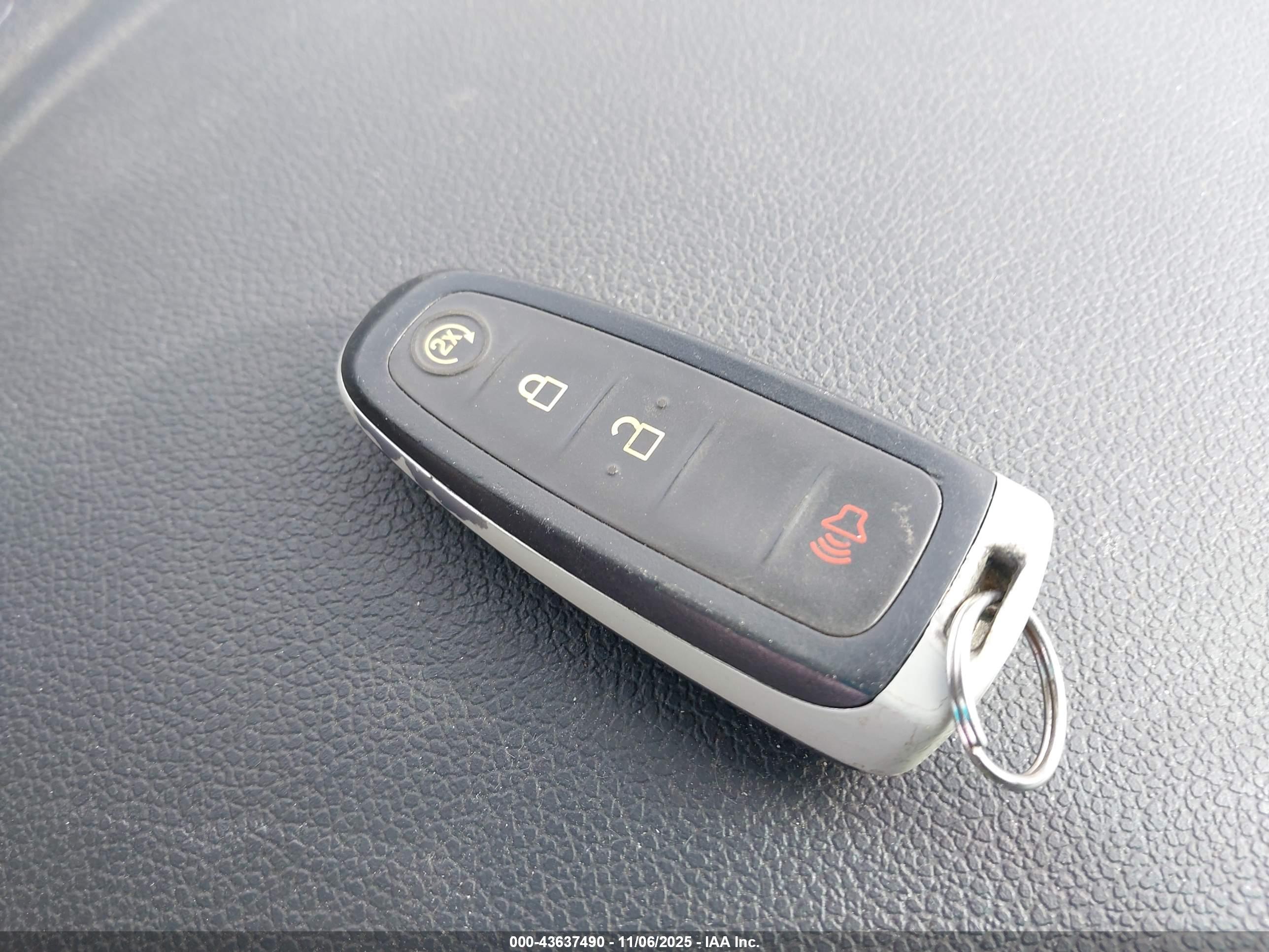 FORD EXPLORER image 11