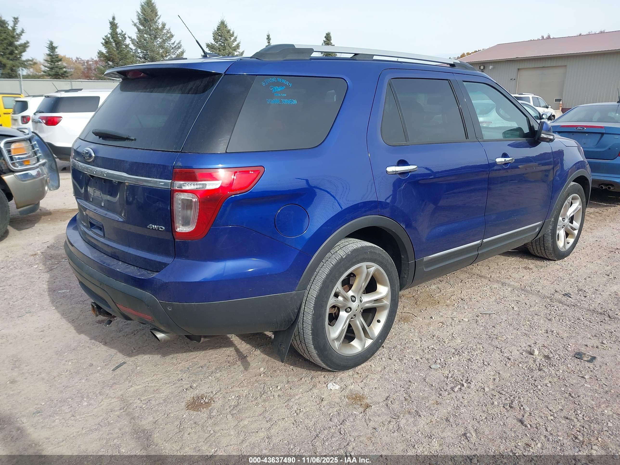 FORD EXPLORER image 4