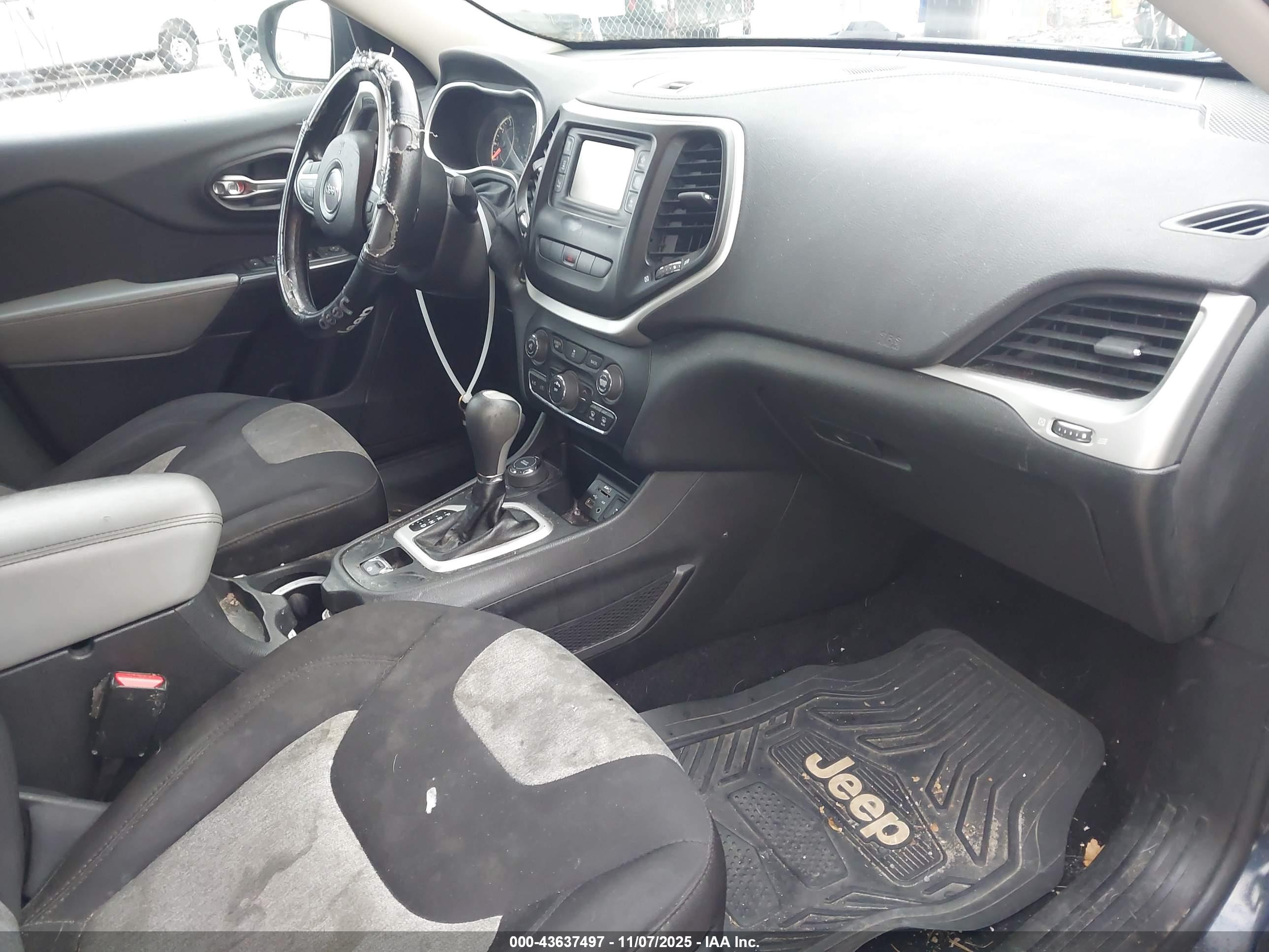 JEEP CHEROKEE image 5