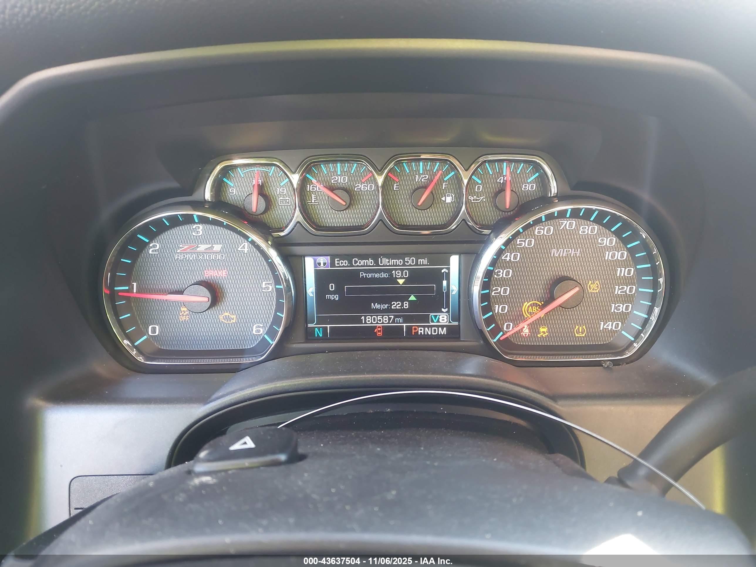CHEVROLET SILVERADO image 7