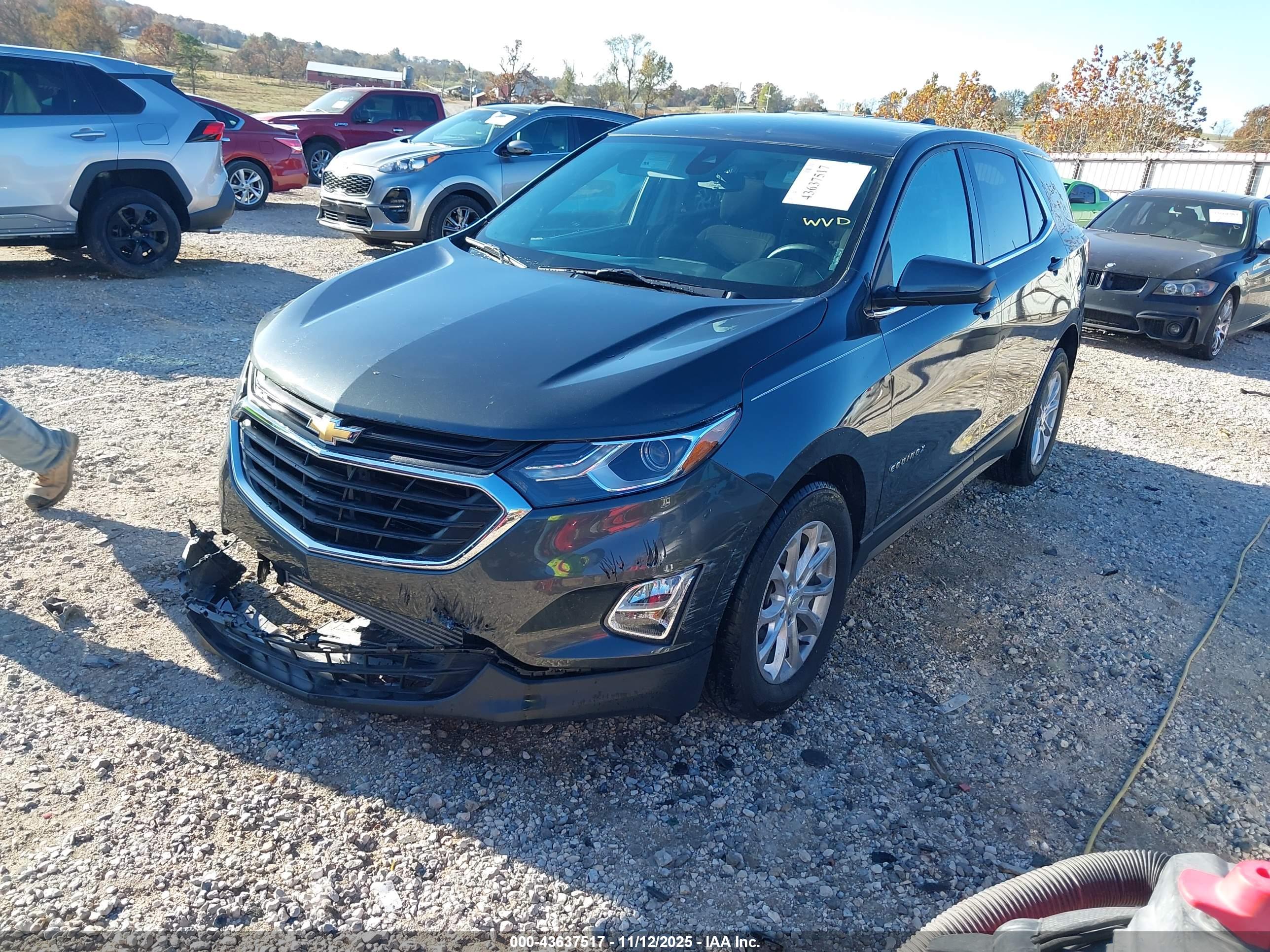 CHEVROLET EQUINOX image 2