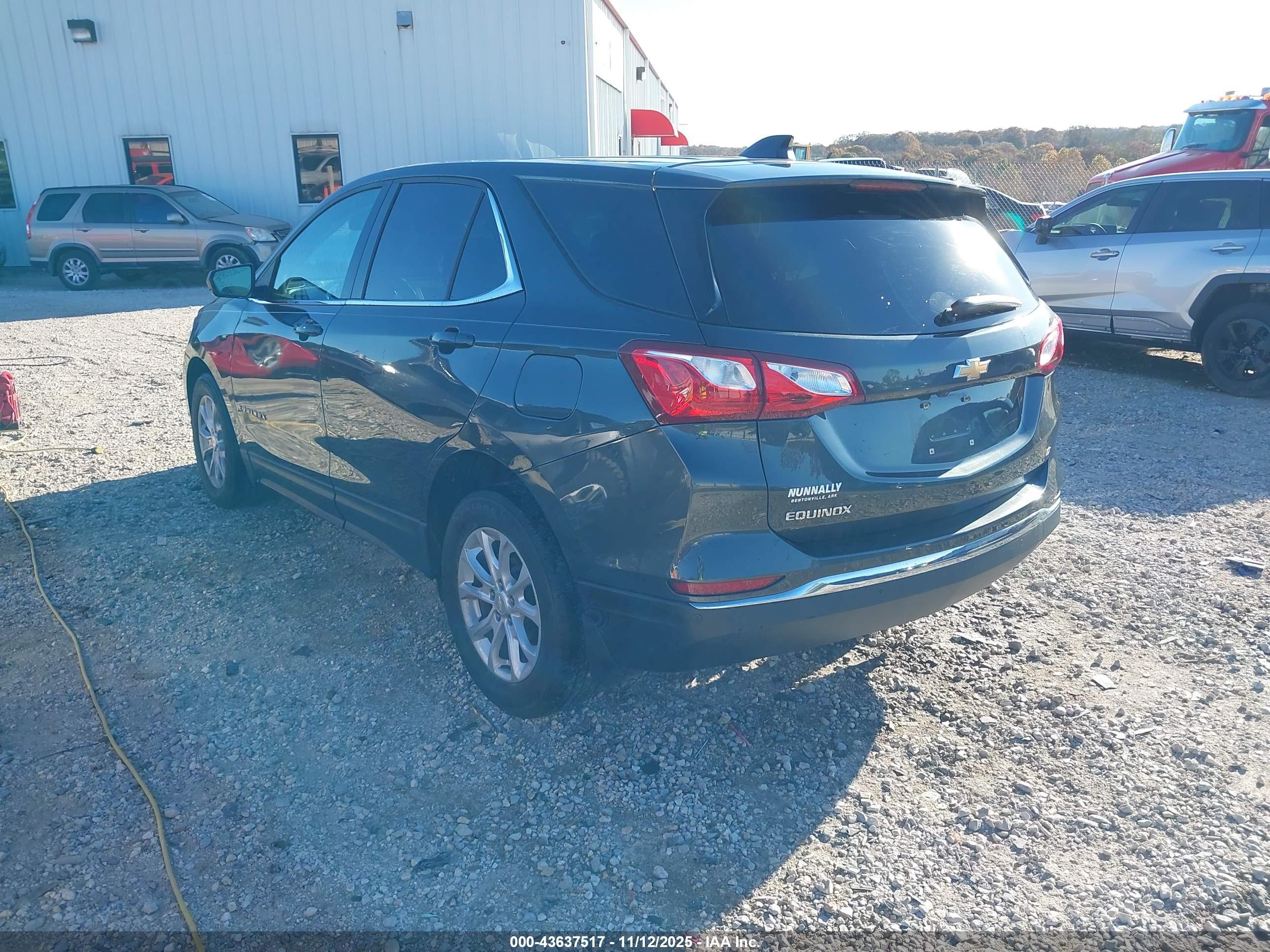 CHEVROLET EQUINOX image 3