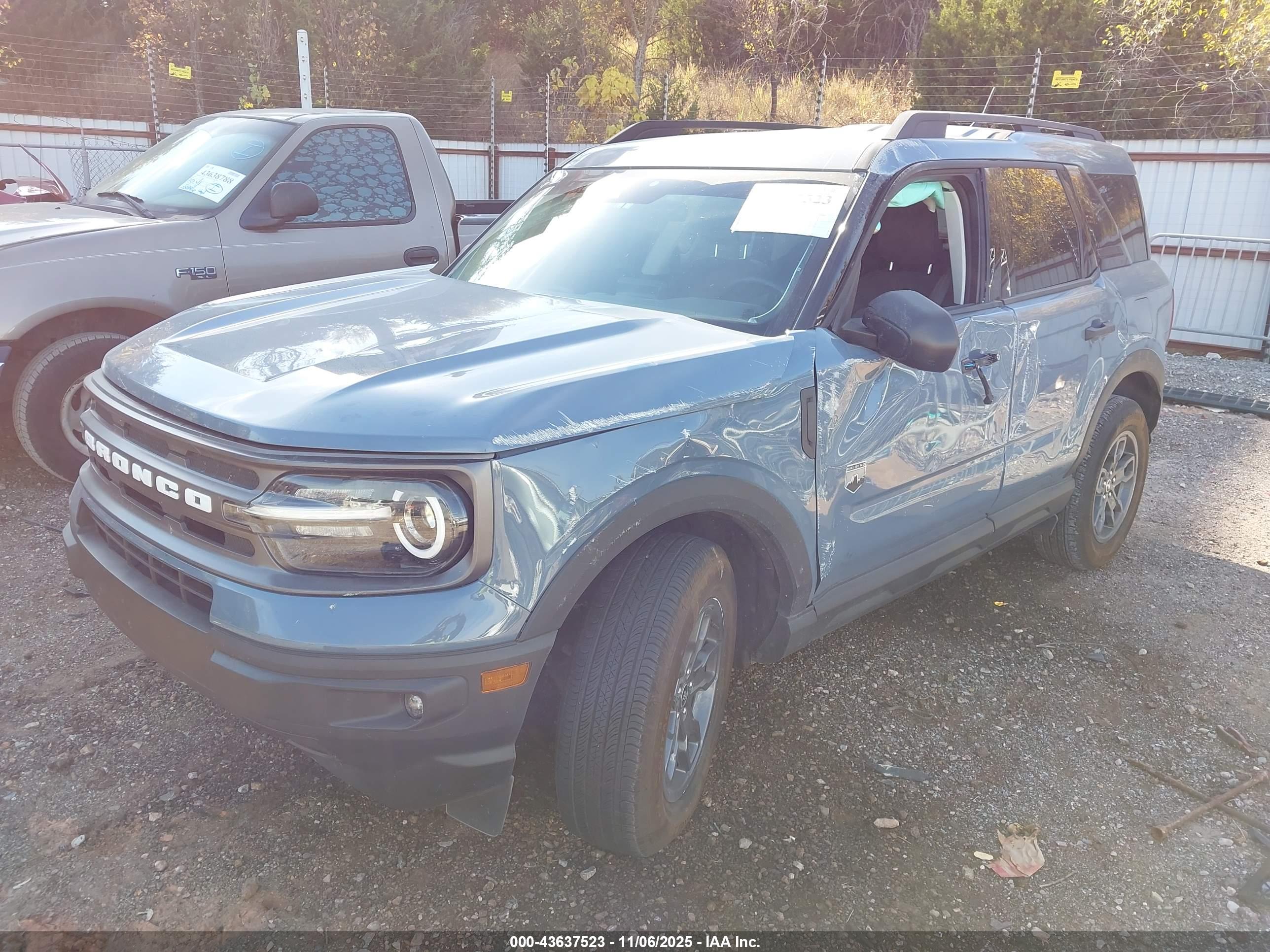 FORD BRONCO image 2