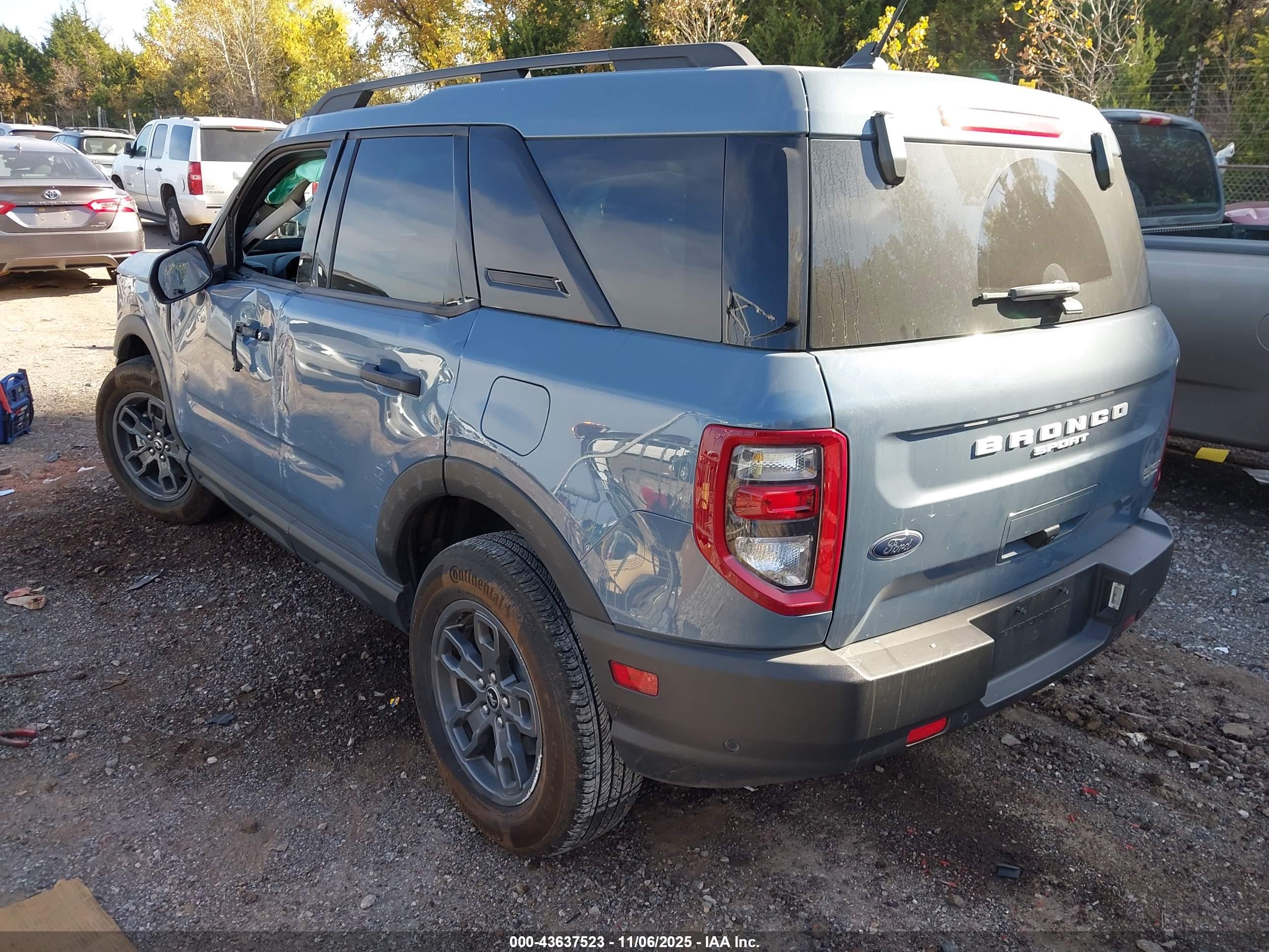 FORD BRONCO image 3