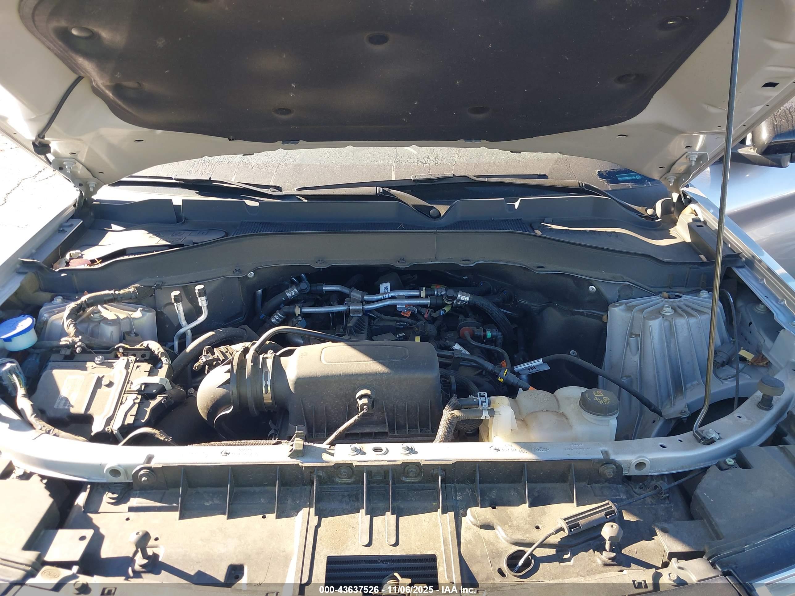 FORD EXPLORER image 10