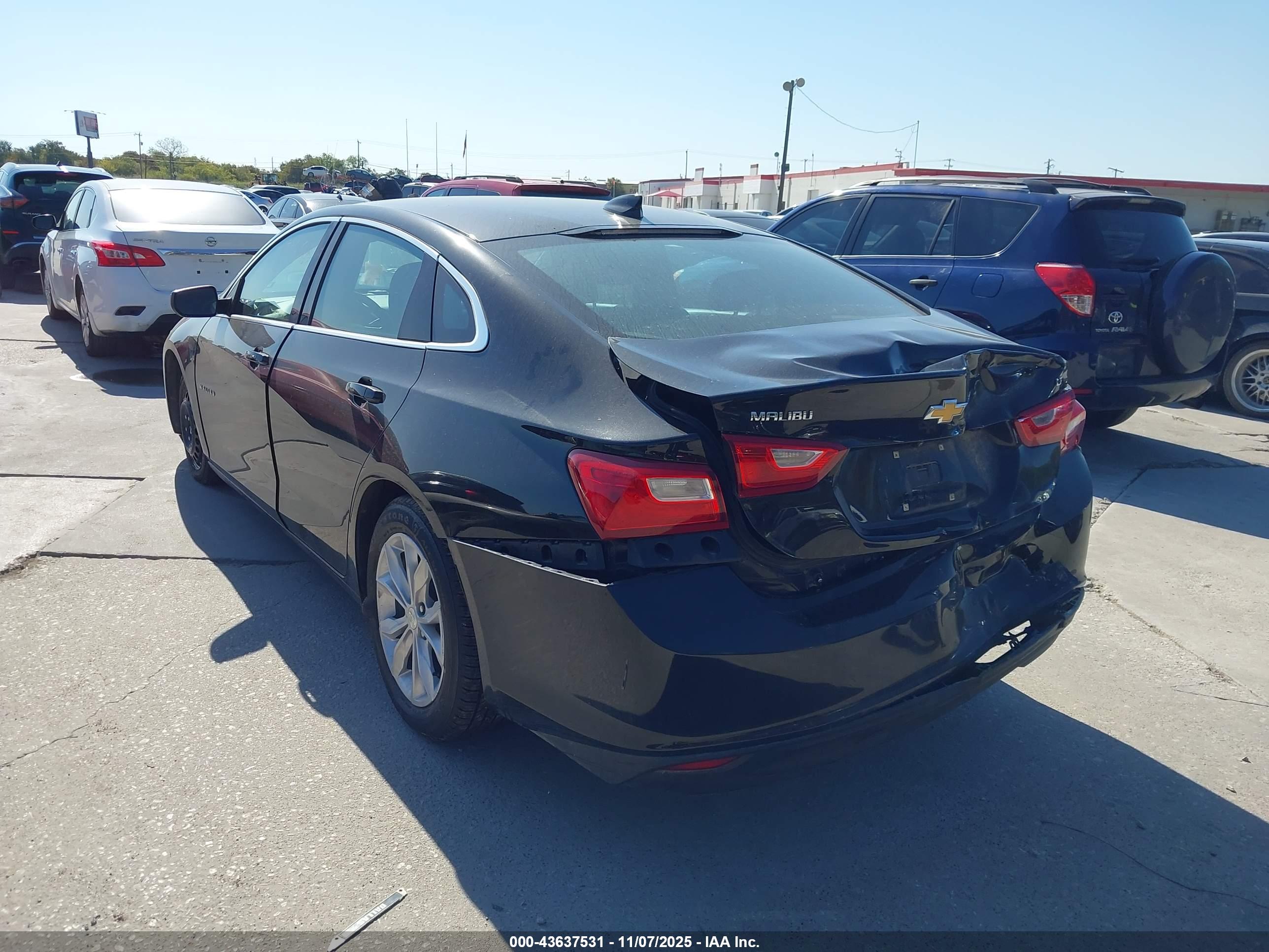 CHEVROLET MALIBU image 3