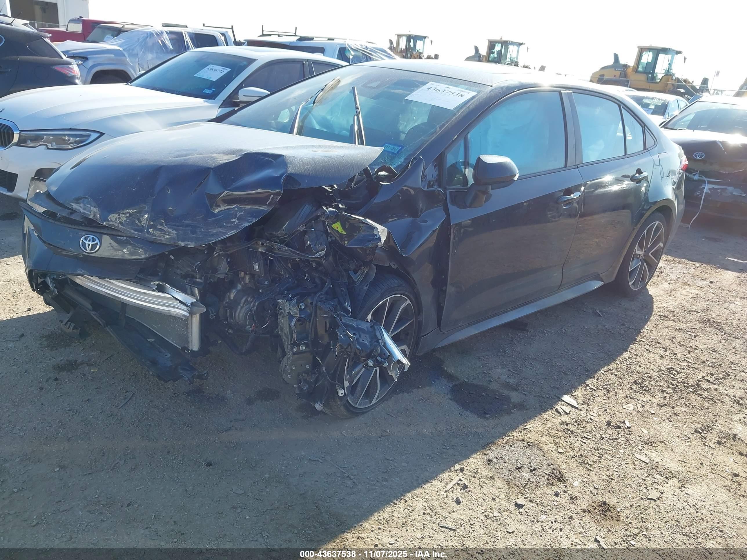 TOYOTA COROLLA image 2