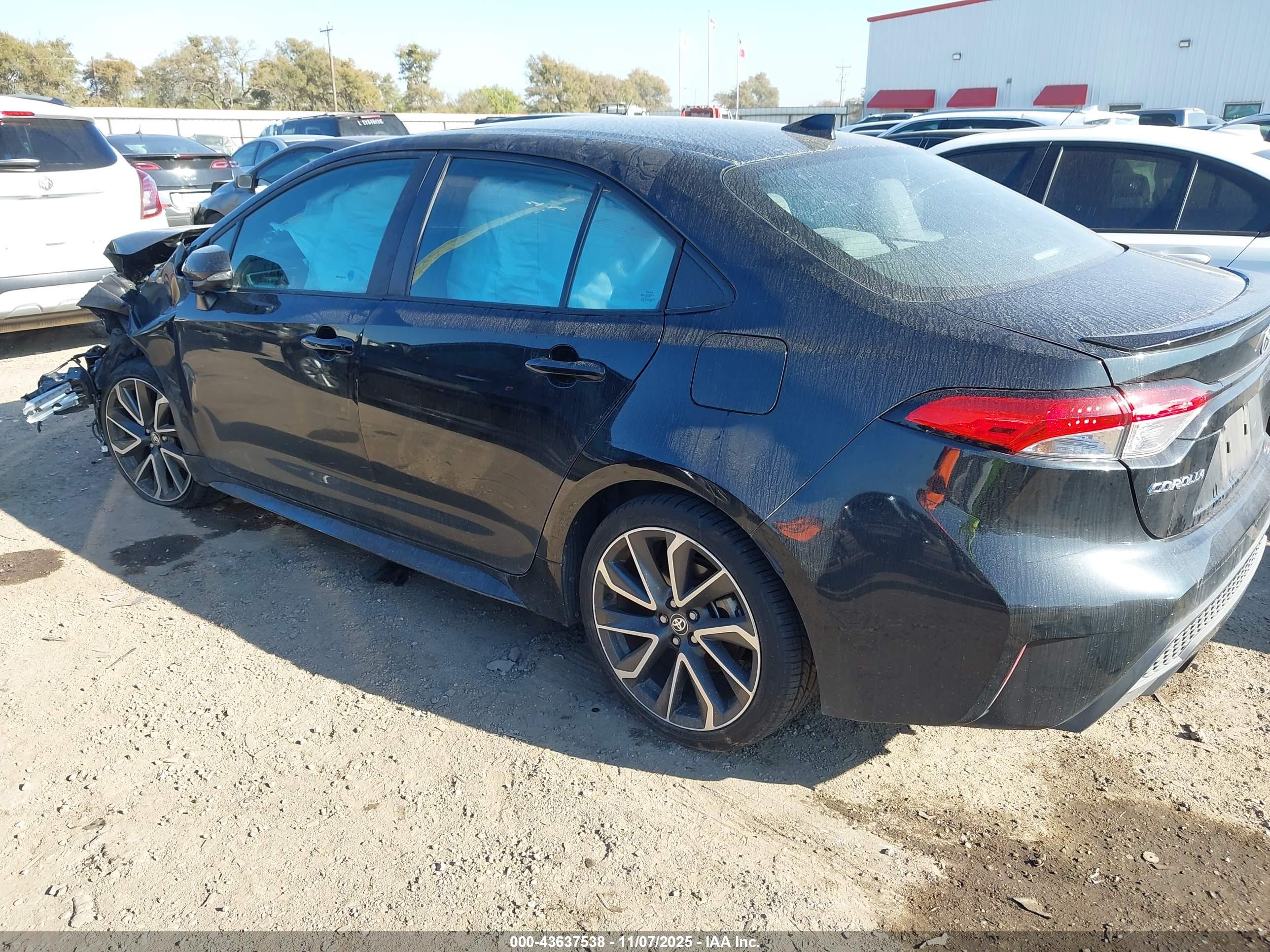 TOYOTA COROLLA image 3