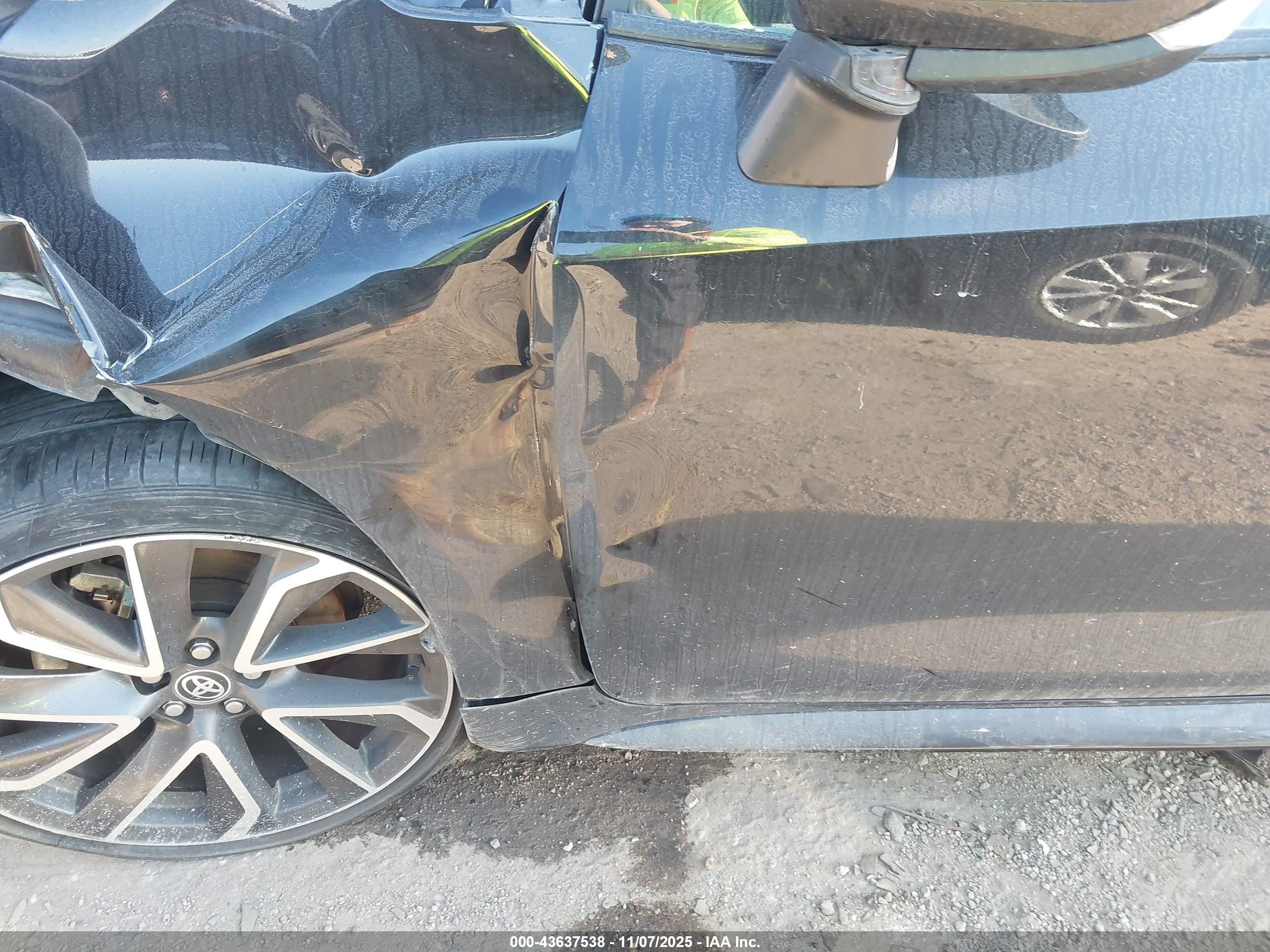 TOYOTA COROLLA image 6