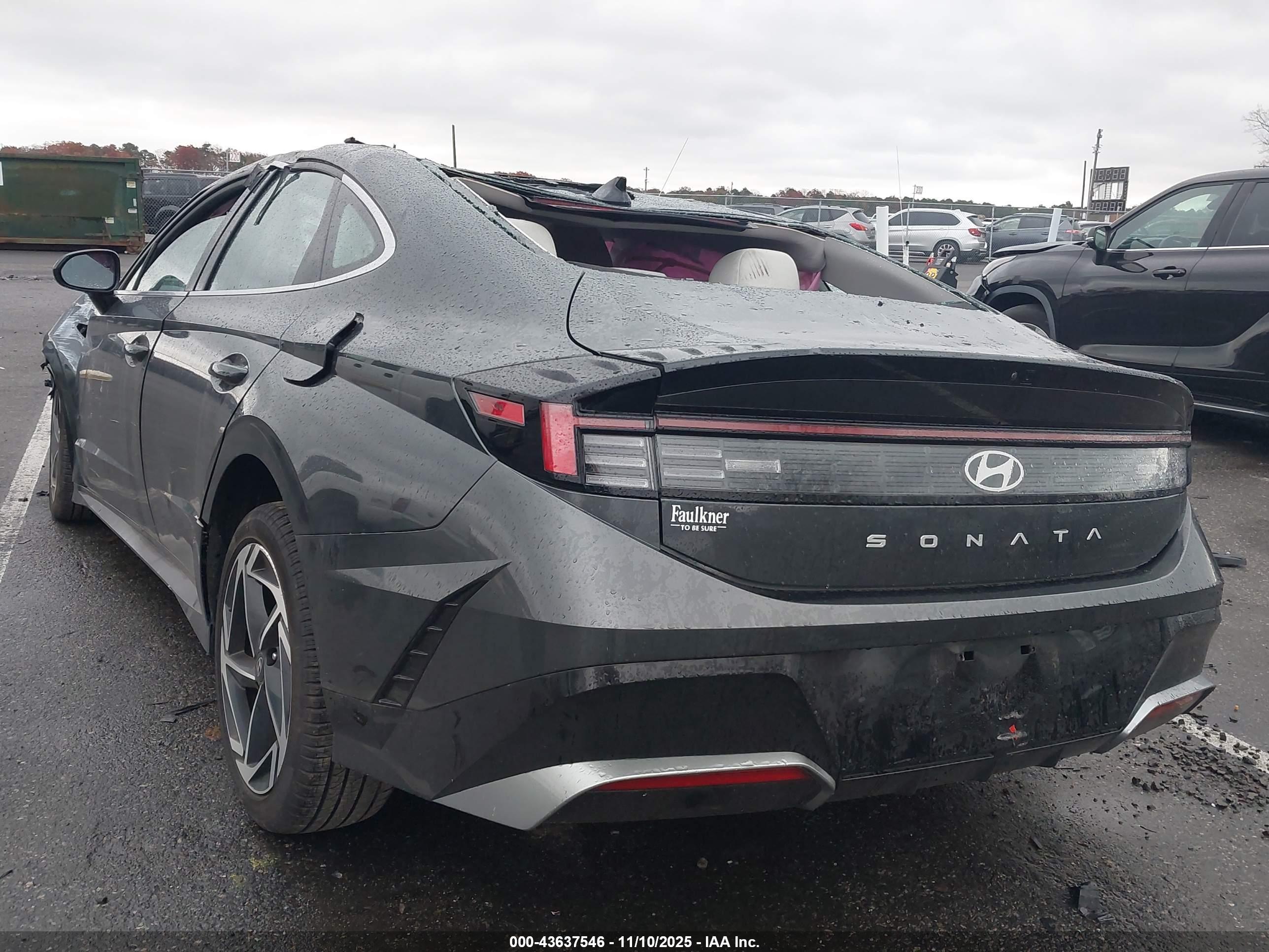 HYUNDAI SONATA image 3